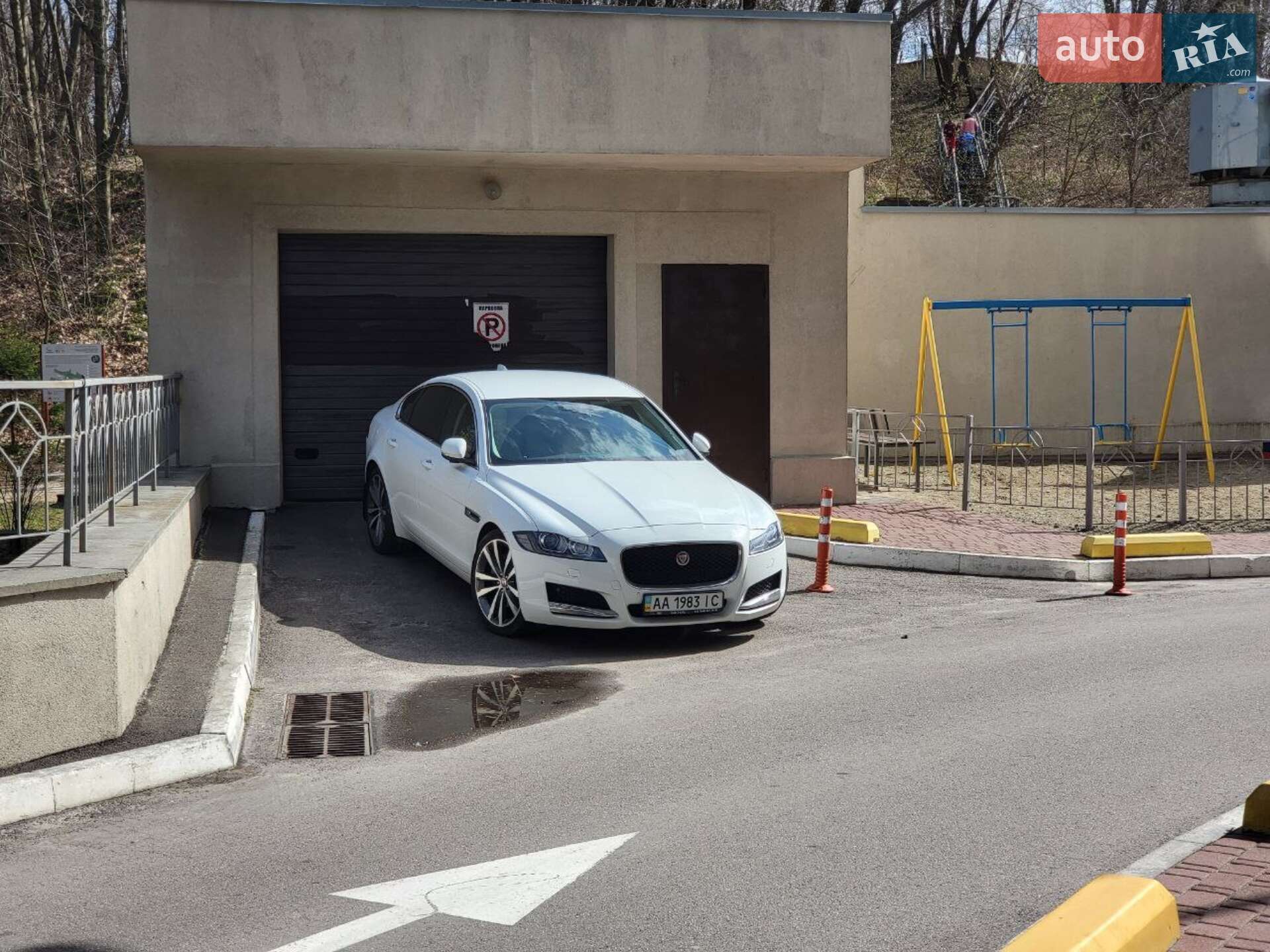 Jaguar XF 2016 VIN SAJBB4BN4HCY38692 фото оголошення 24 з 24
