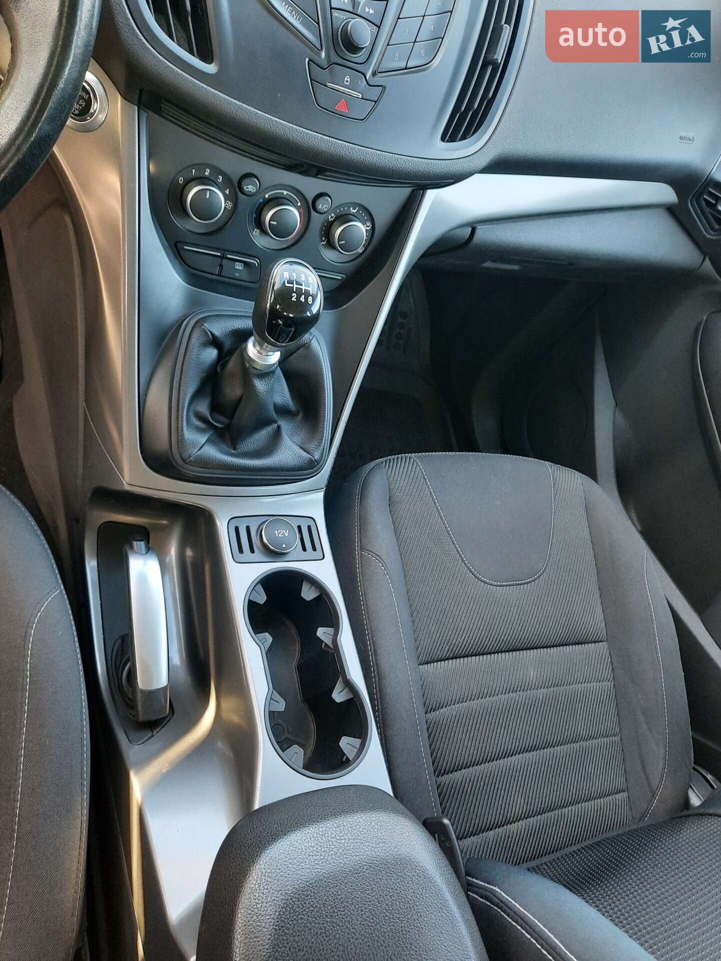 Ford Kuga 2015 VIN WF0AXXWPMAFD64847 фото оголошення 30 з 54