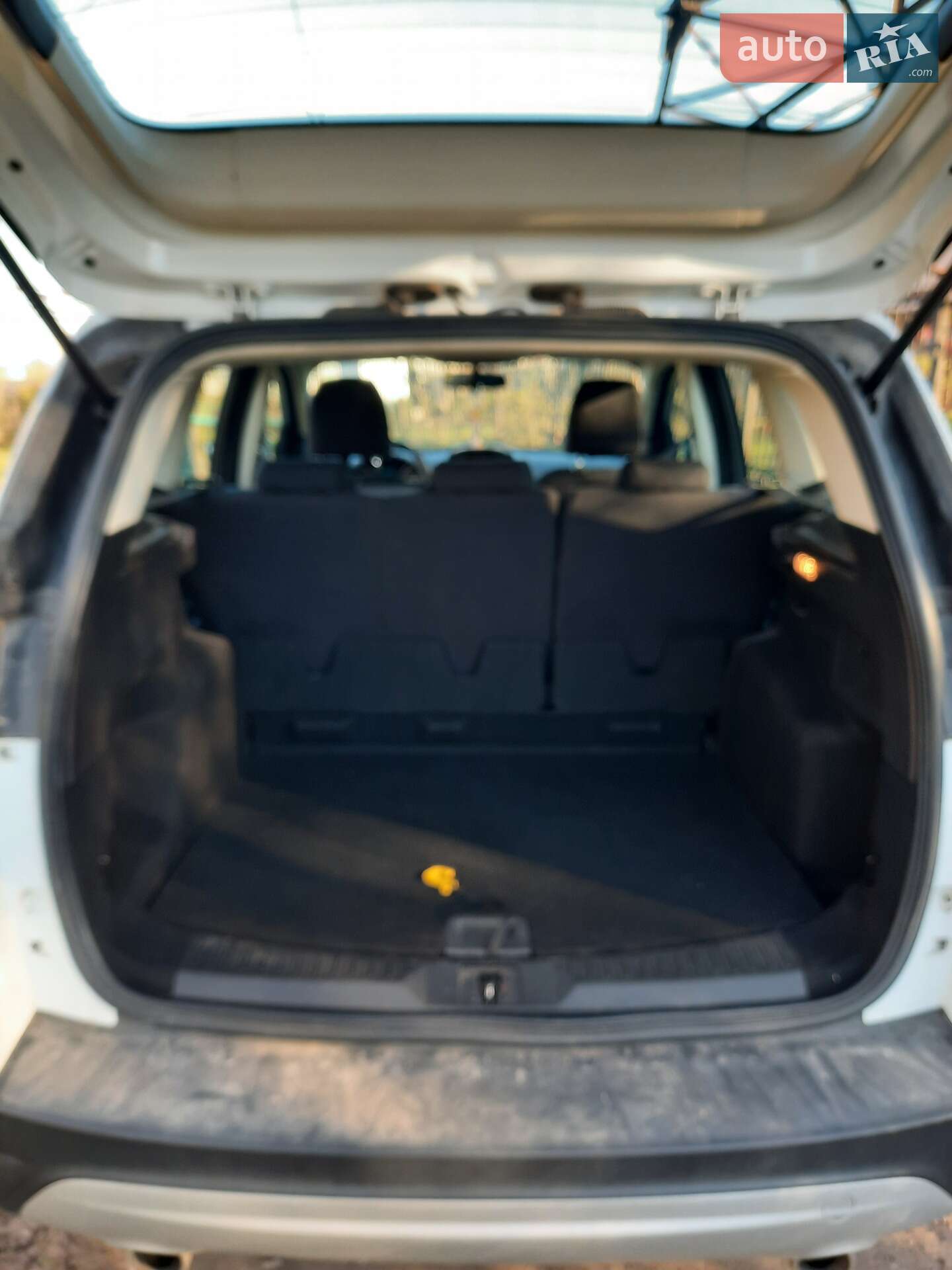 Ford Kuga 2015 VIN WF0AXXWPMAFD64847 фото оголошення 44 з 54