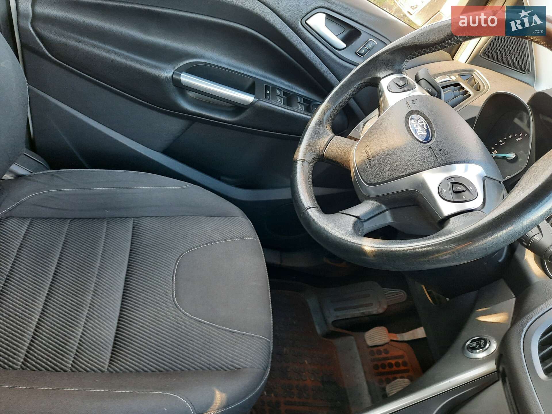 Ford Kuga 2015 VIN WF0AXXWPMAFD64847 фото оголошення 51 з 54