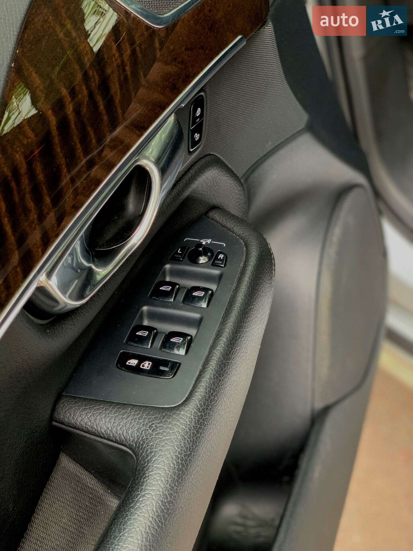 Volvo Xc90 2015 VIN YV4A22PK6G1060254 фото оголошення 8 з 27