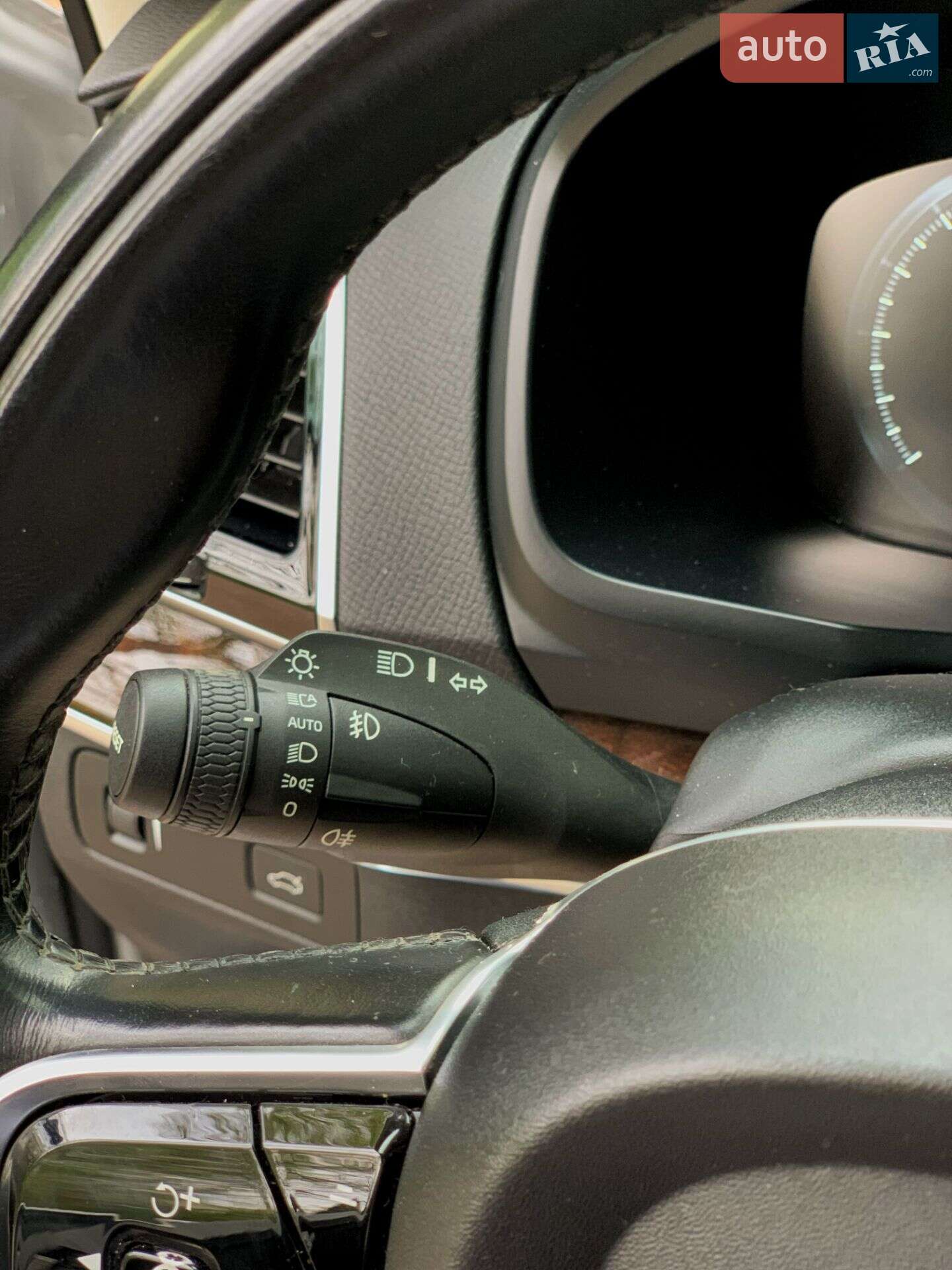 Volvo Xc90 2015 VIN YV4A22PK6G1060254 фото оголошення 16 з 27
