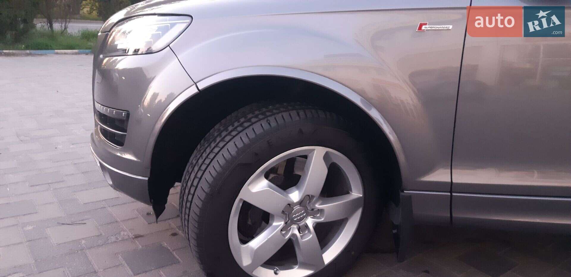 Audi Q7 2013 VIN WA1LGAFE0DD012854 фото оголошення 27 з 31