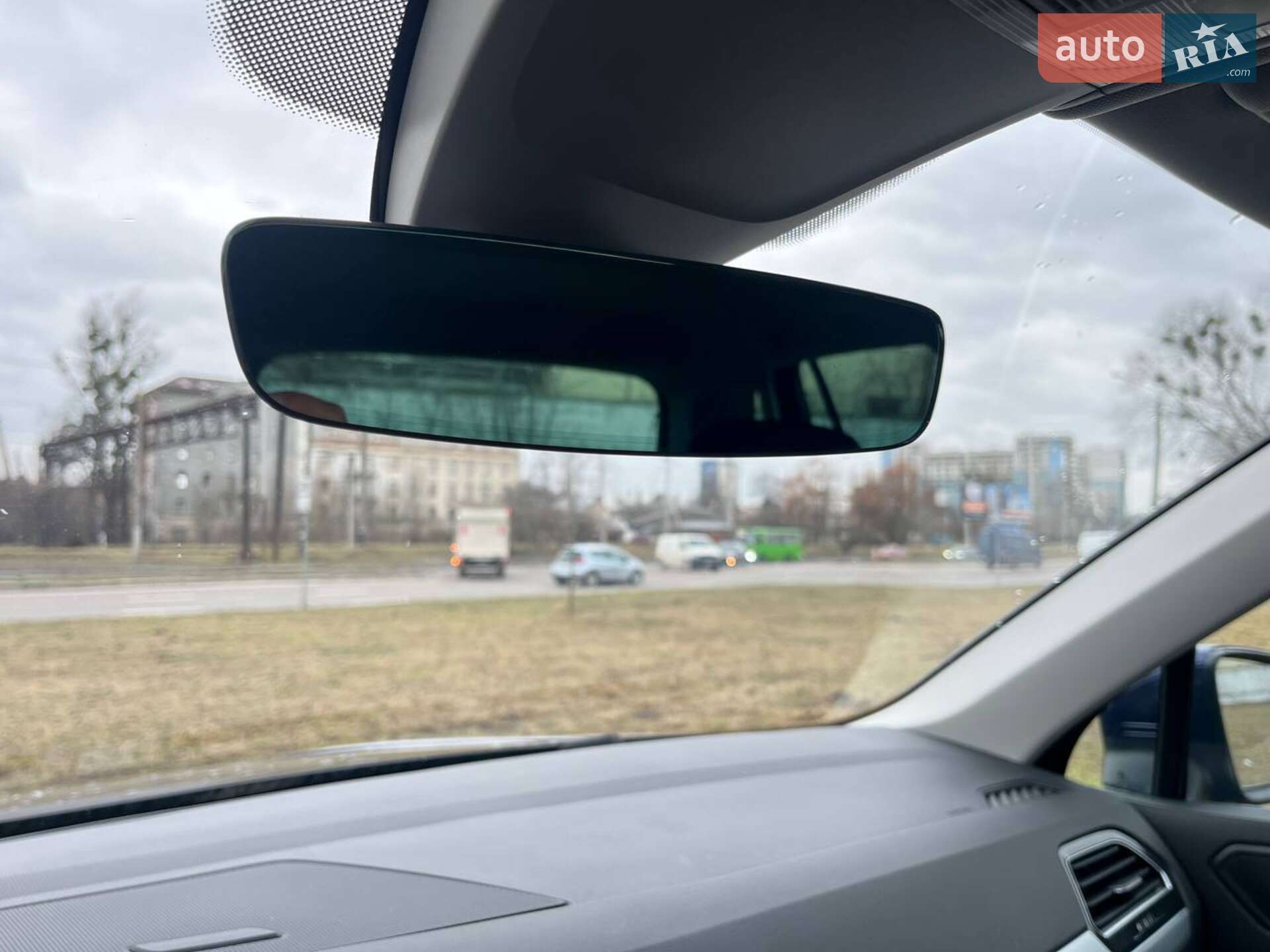 Volkswagen Tiguan 2019 VIN WVGZZZ5NZKW365999 фото оголошення 18 з 18