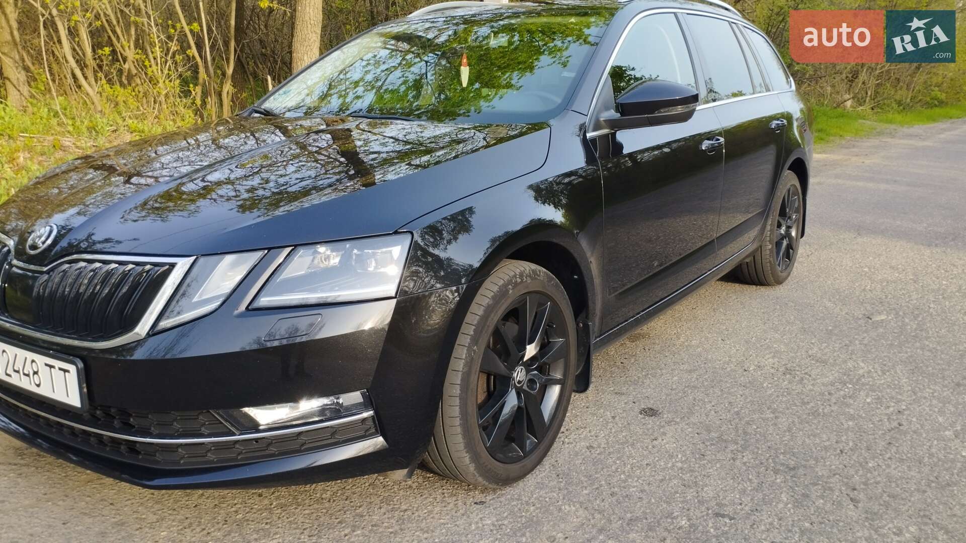 Skoda Octavia 2018 VIN TMBJJ7NE8K0059945 фото оголошення 2 з 39