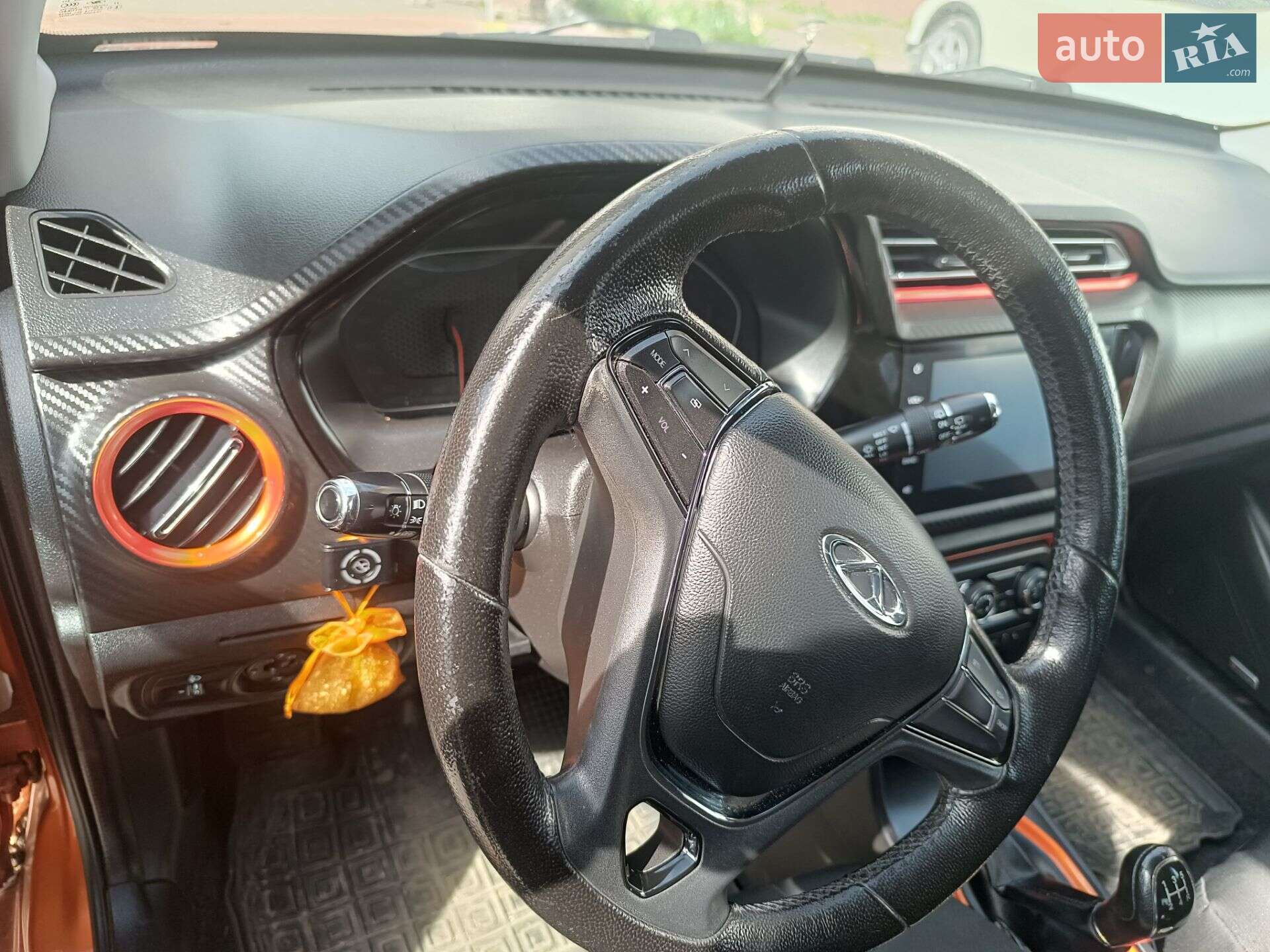 Chery Tiggo 2 2017 VIN LVVDB11B3JE001834 фото оголошення 16 з 16