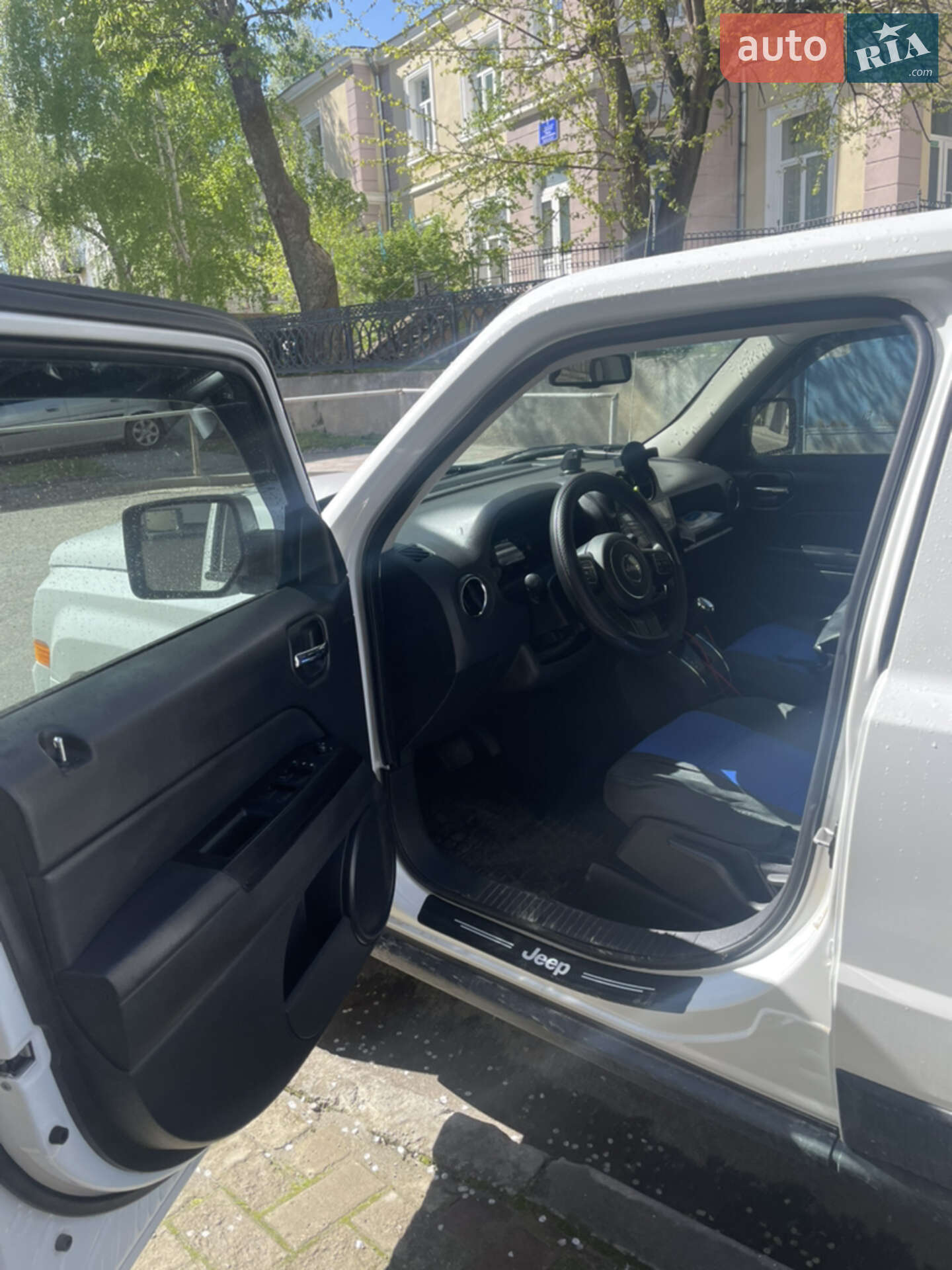 Jeep Patriot 2014 VIN 1C4NJRAB2ED840983 фото оголошення 4 з 8