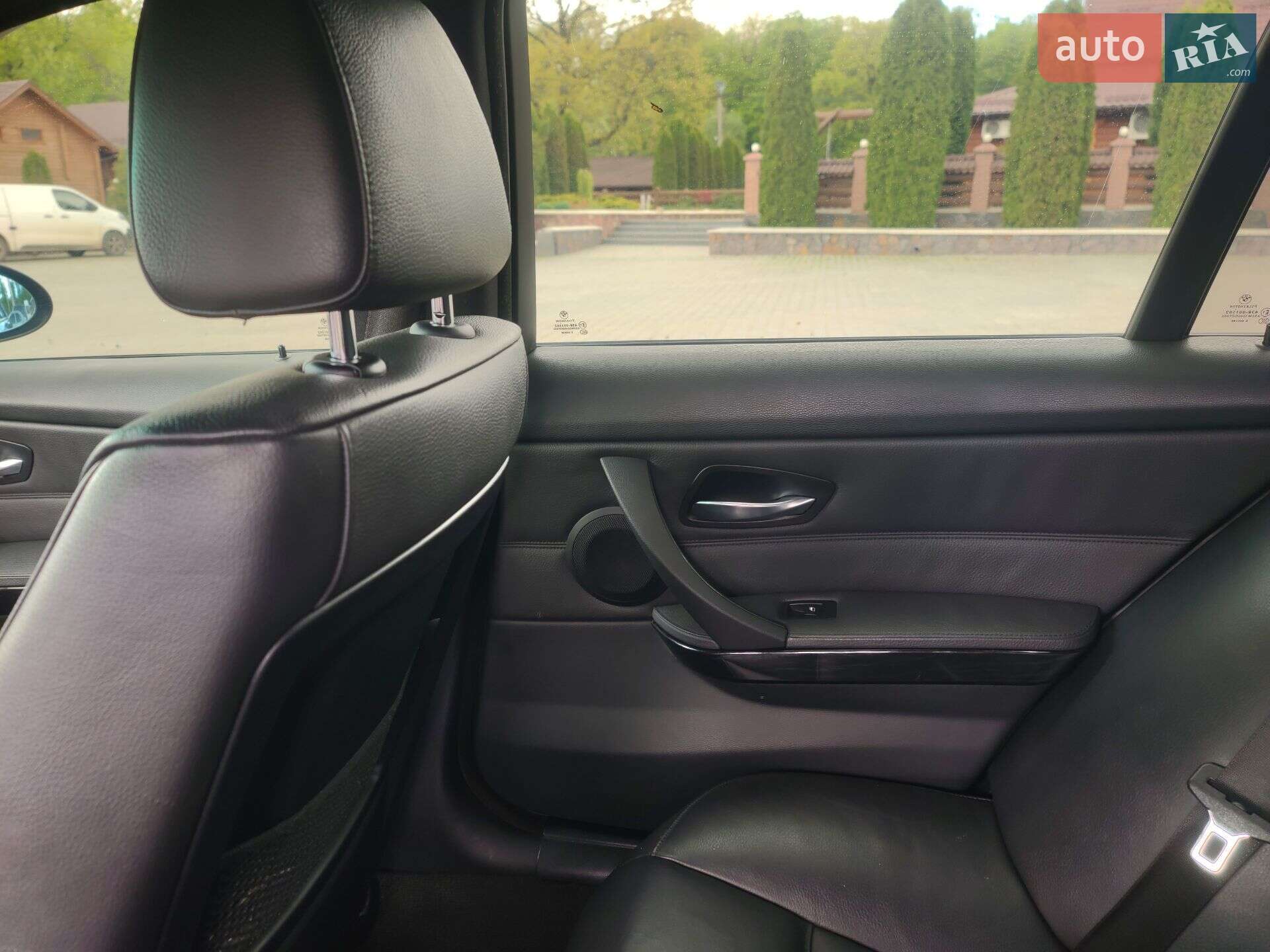 BMW 3 Series 2005 VIN WBAVT91060KT90426 фото оголошення 5 з 31