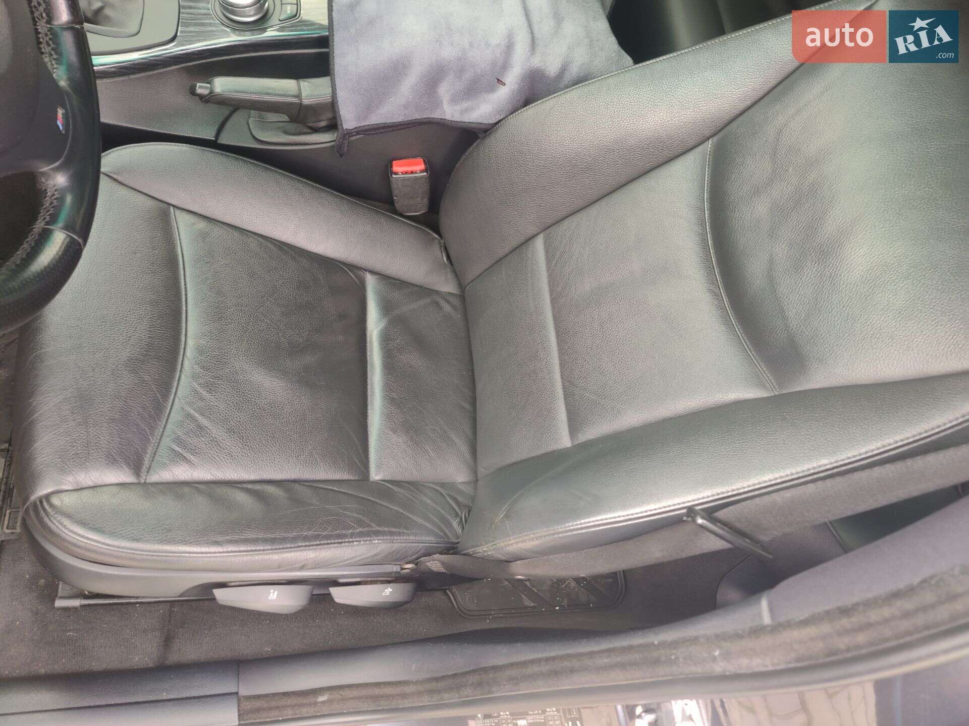 BMW 3 Series 2005 VIN WBAVT91060KT90426 фото оголошення 17 з 31