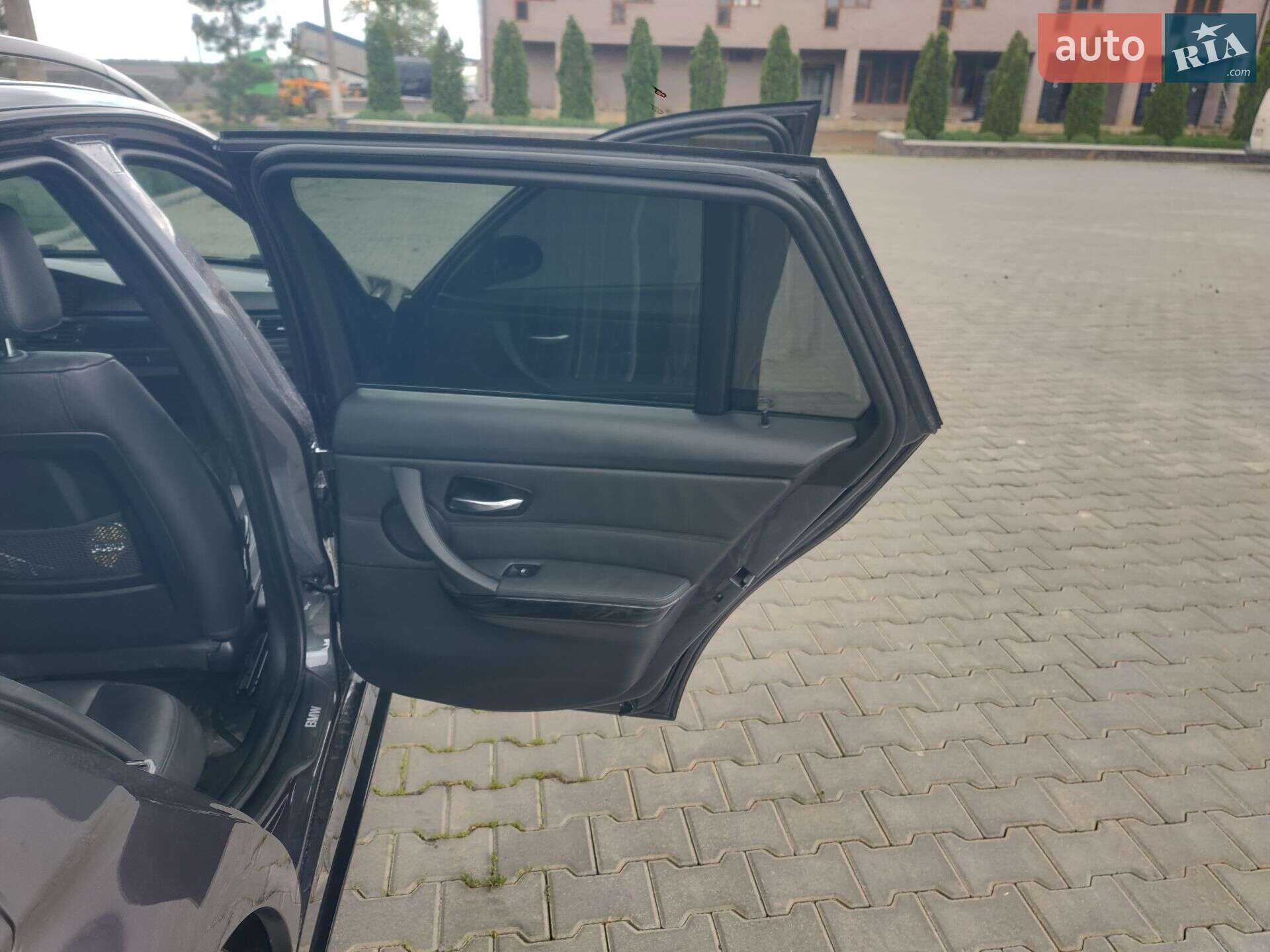 BMW 3 Series 2005 VIN WBAVT91060KT90426 фото оголошення 18 з 31