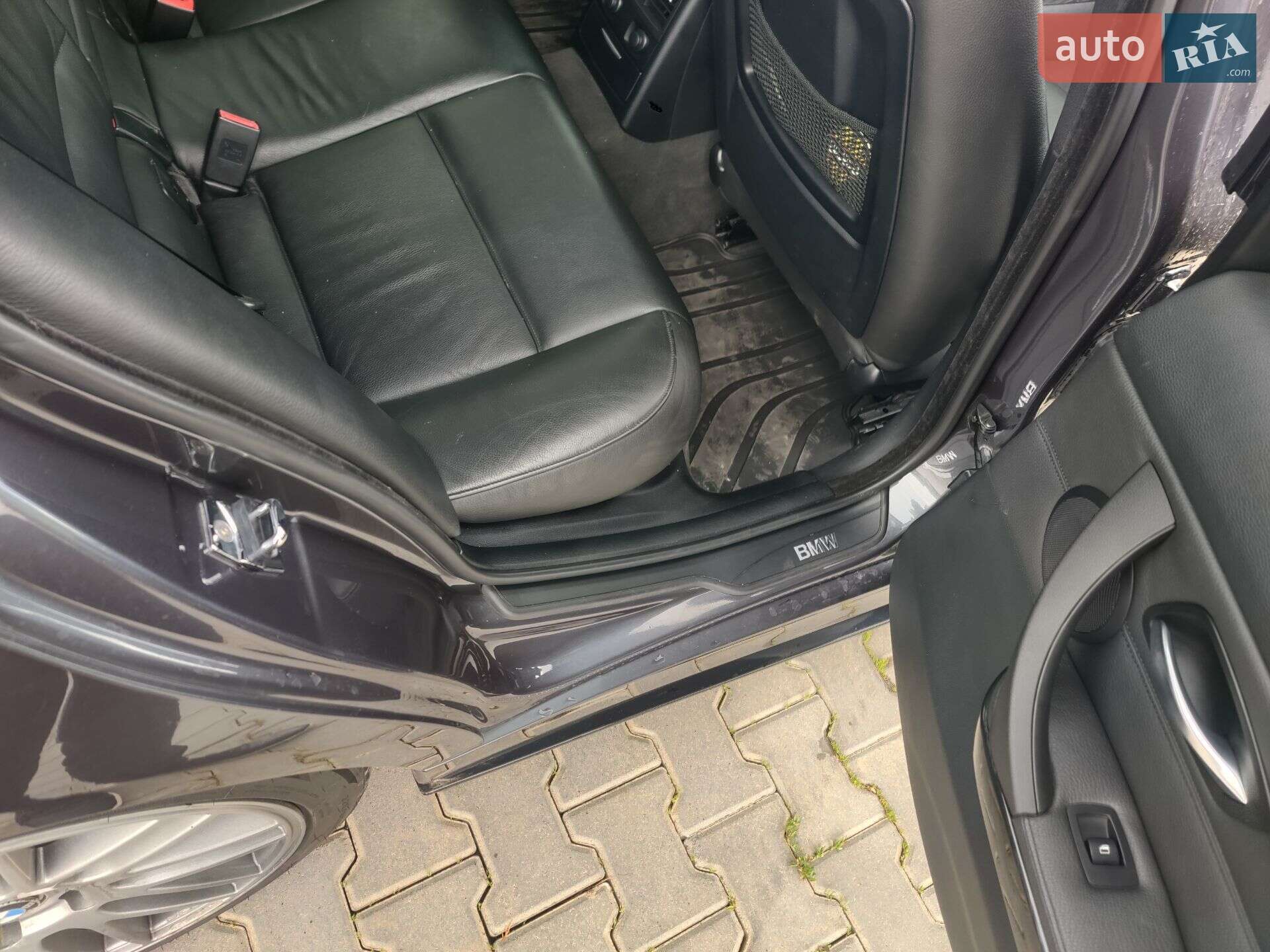 BMW 3 Series 2005 VIN WBAVT91060KT90426 фото оголошення 19 з 31