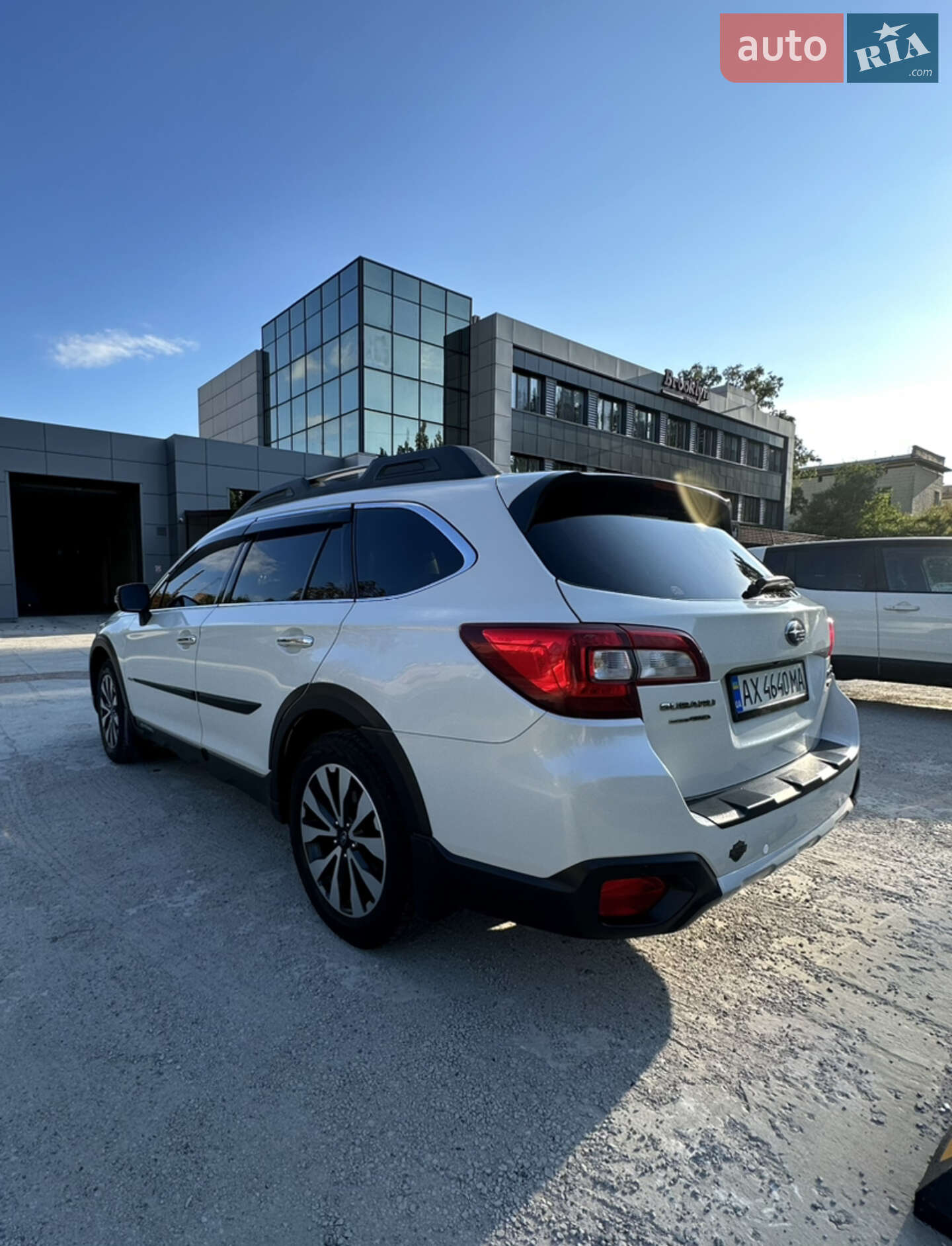 Subaru Outback 2017 VIN JF1BS9LC2HG122628 фото оголошення 2 з 40