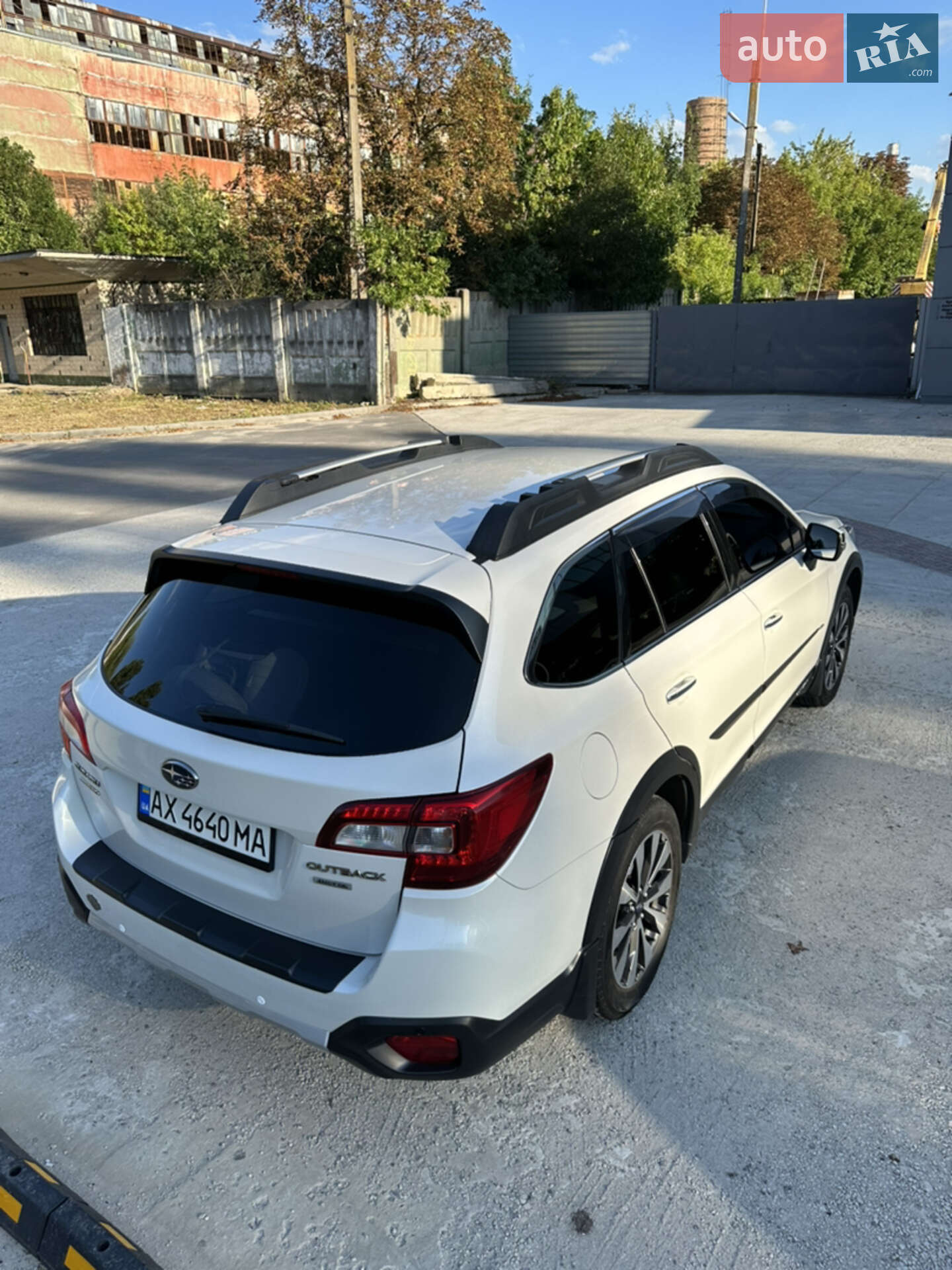 Subaru Outback 2017 VIN JF1BS9LC2HG122628 фото оголошення 7 з 40