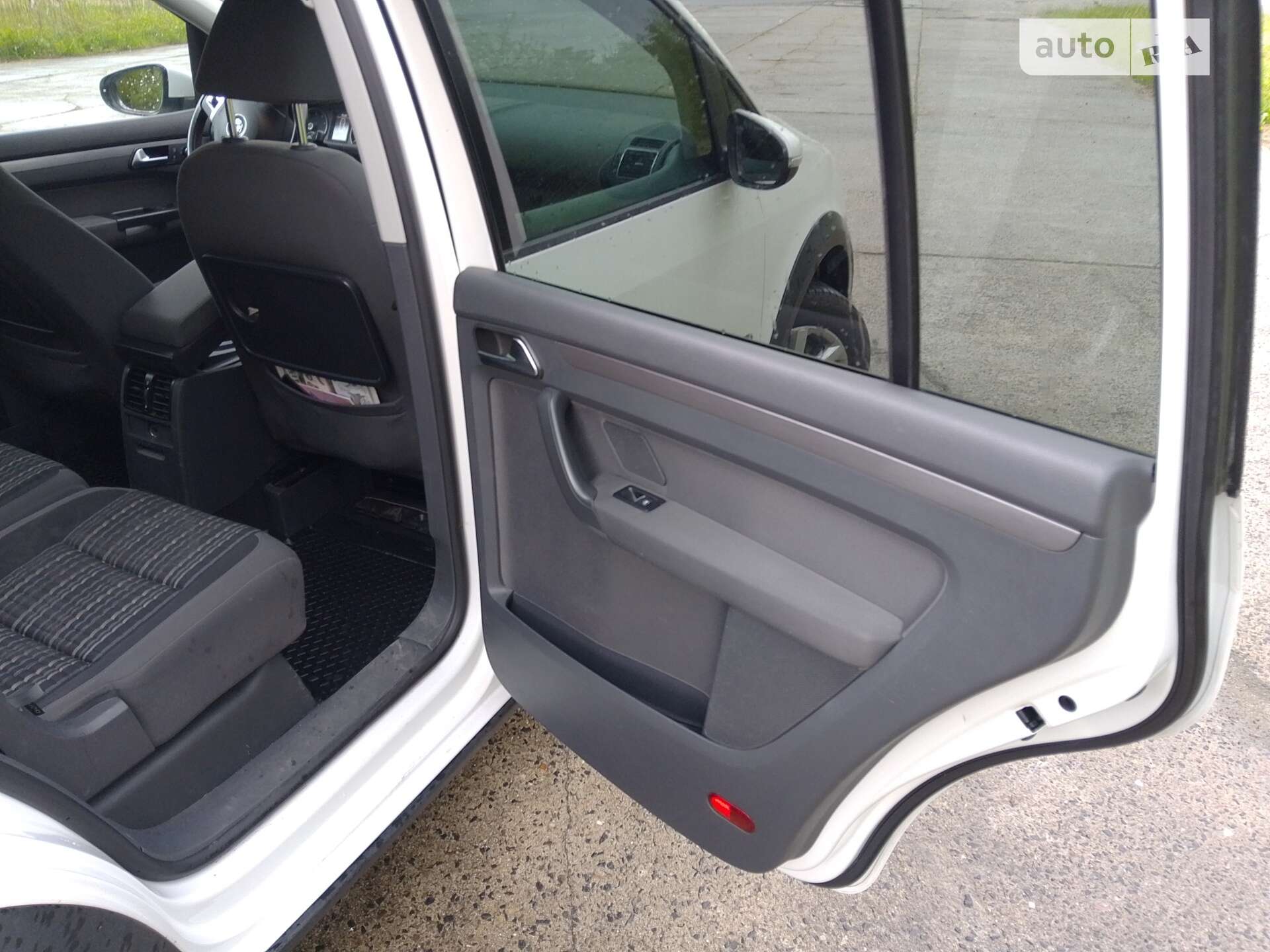 Volkswagen Touran 2011 VIN WVGZZZ1TZCW005824 фото оголошення 19 з 41
