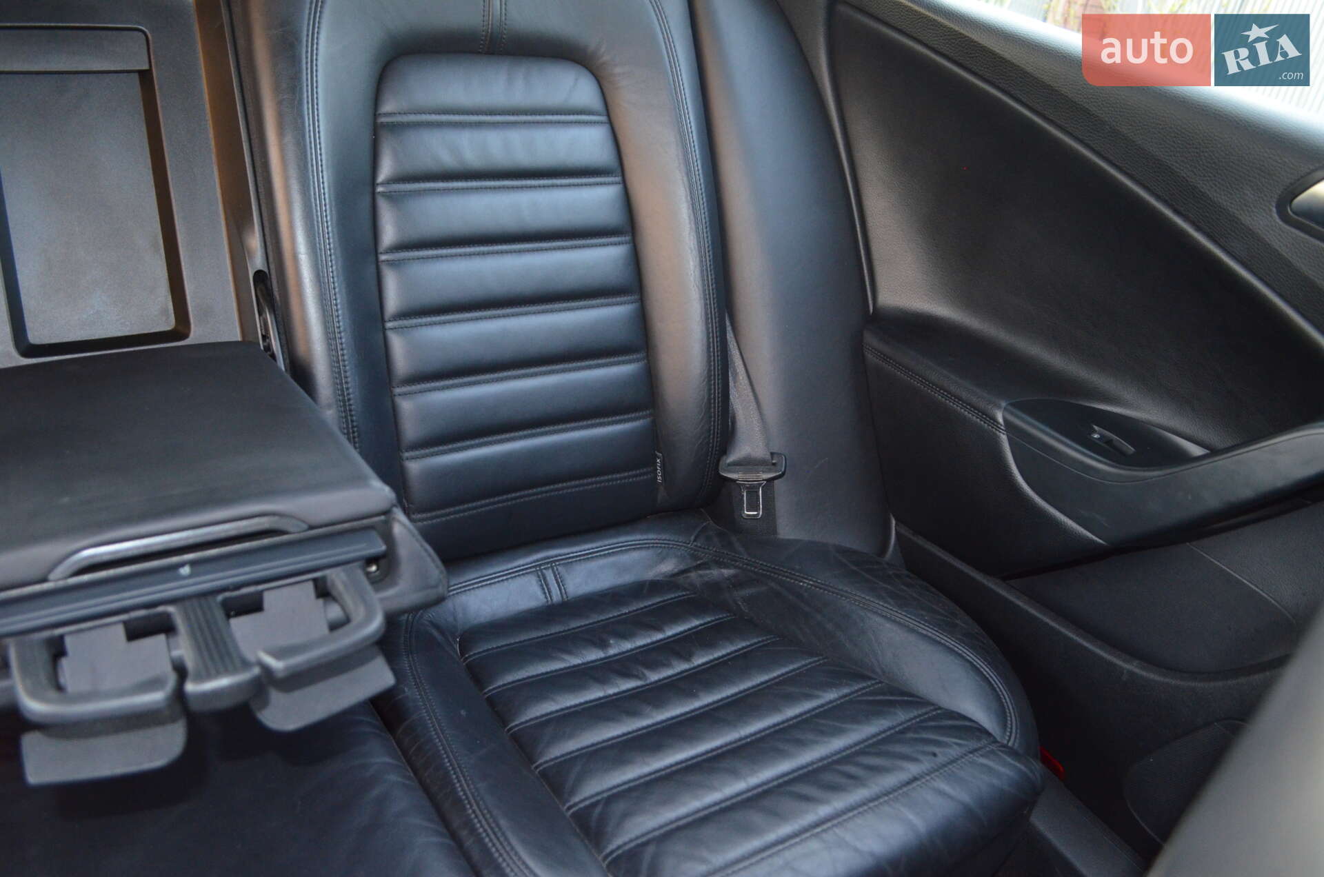 Volkswagen Passat 2010 VIN WVWZZZ3CZAE115993 фото оголошення 36 з 48