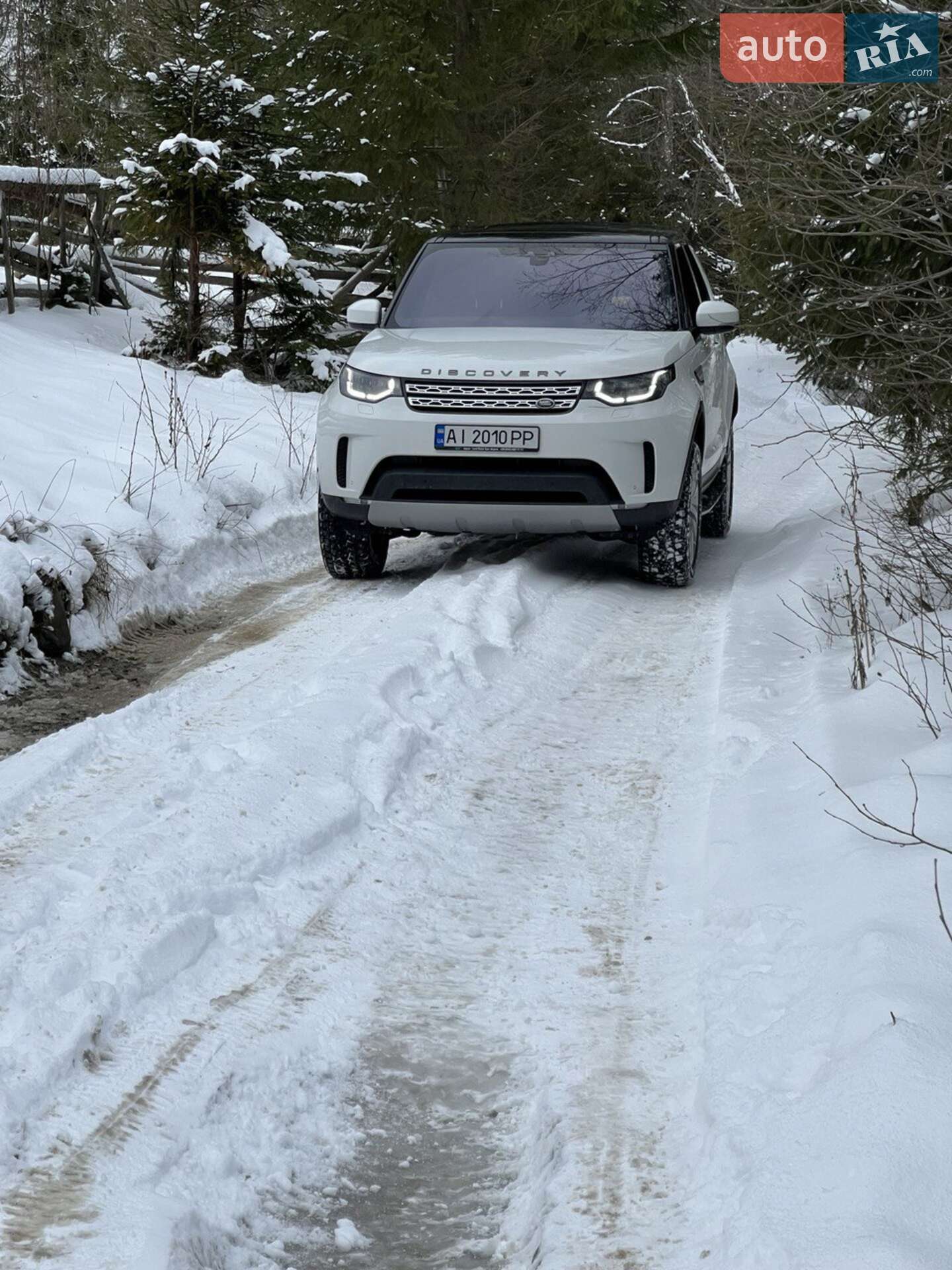 Land Rover Discovery 2019 VIN SALRA2BK3L2415605 фото оголошення 2 з 12