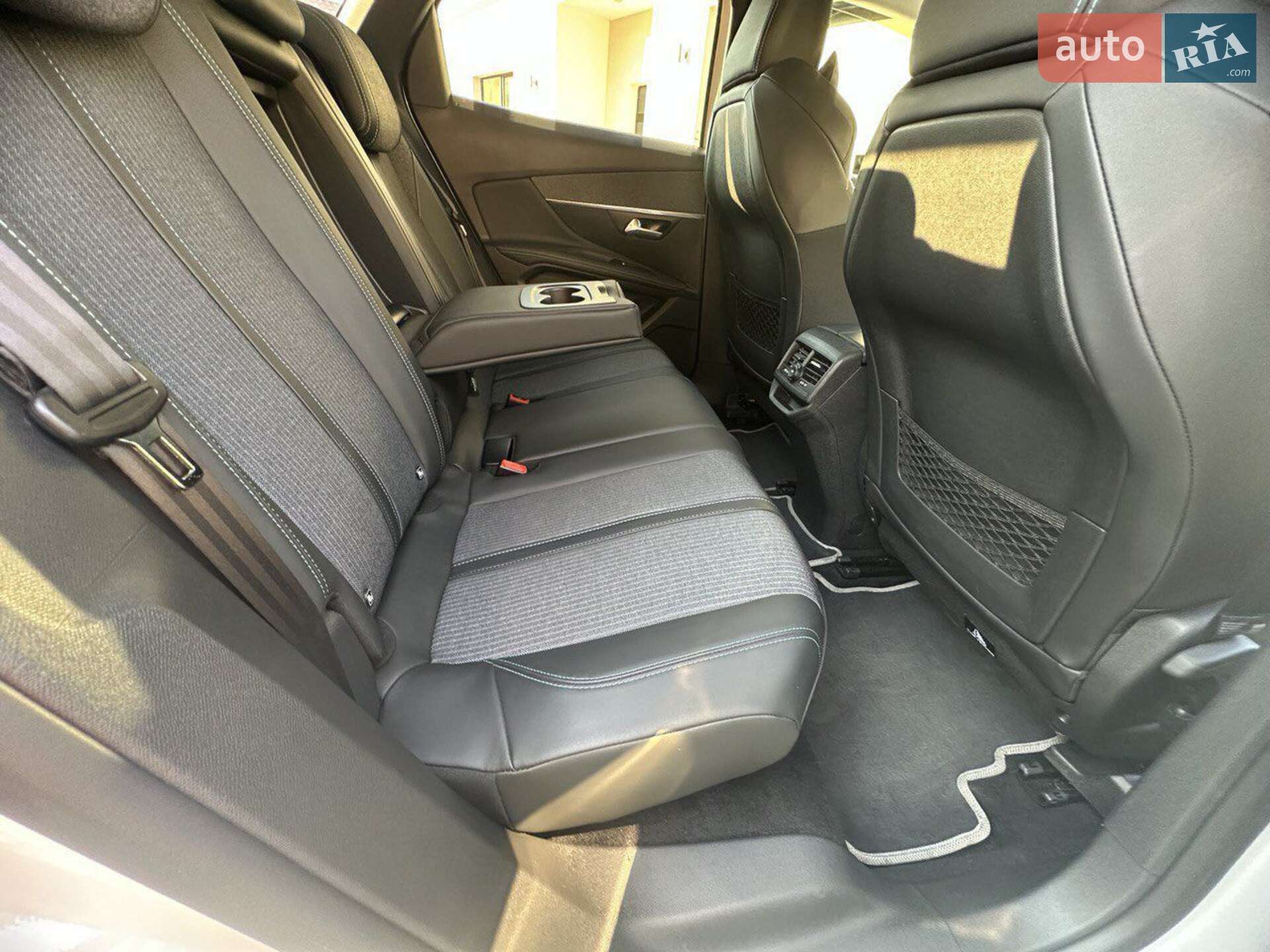 Peugeot 3008 2021 VIN VF3MJAHXNLS333446 фото оголошення 21 з 40