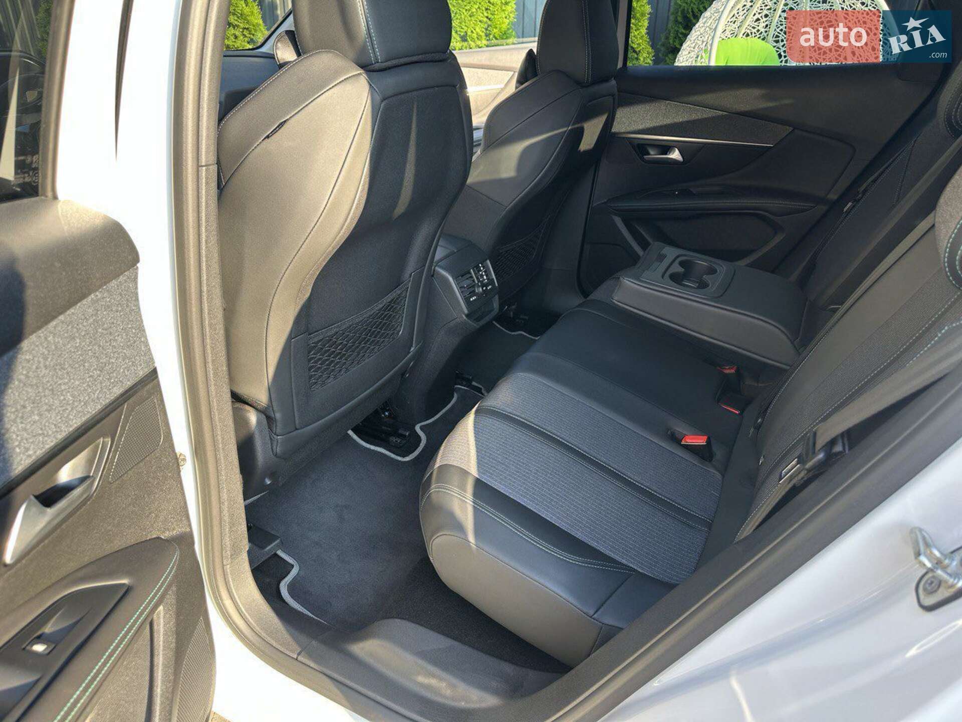 Peugeot 3008 2021 VIN VF3MJAHXNLS333446 фото оголошення 35 з 40