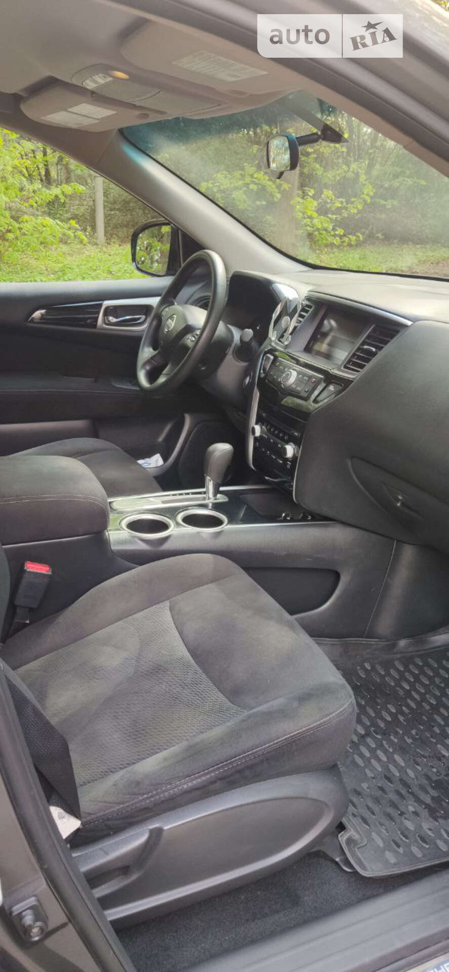 Nissan Pathfinder 2015 VIN 5N1AR2MN2FC677954 фото оголошення 8 з 40