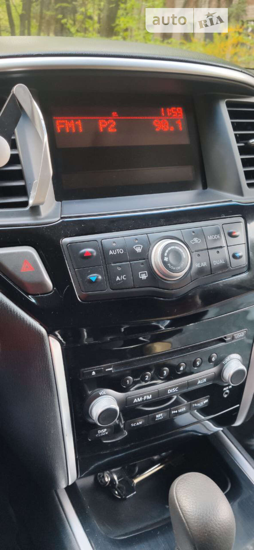 Nissan Pathfinder 2015 VIN 5N1AR2MN2FC677954 фото оголошення 9 з 40
