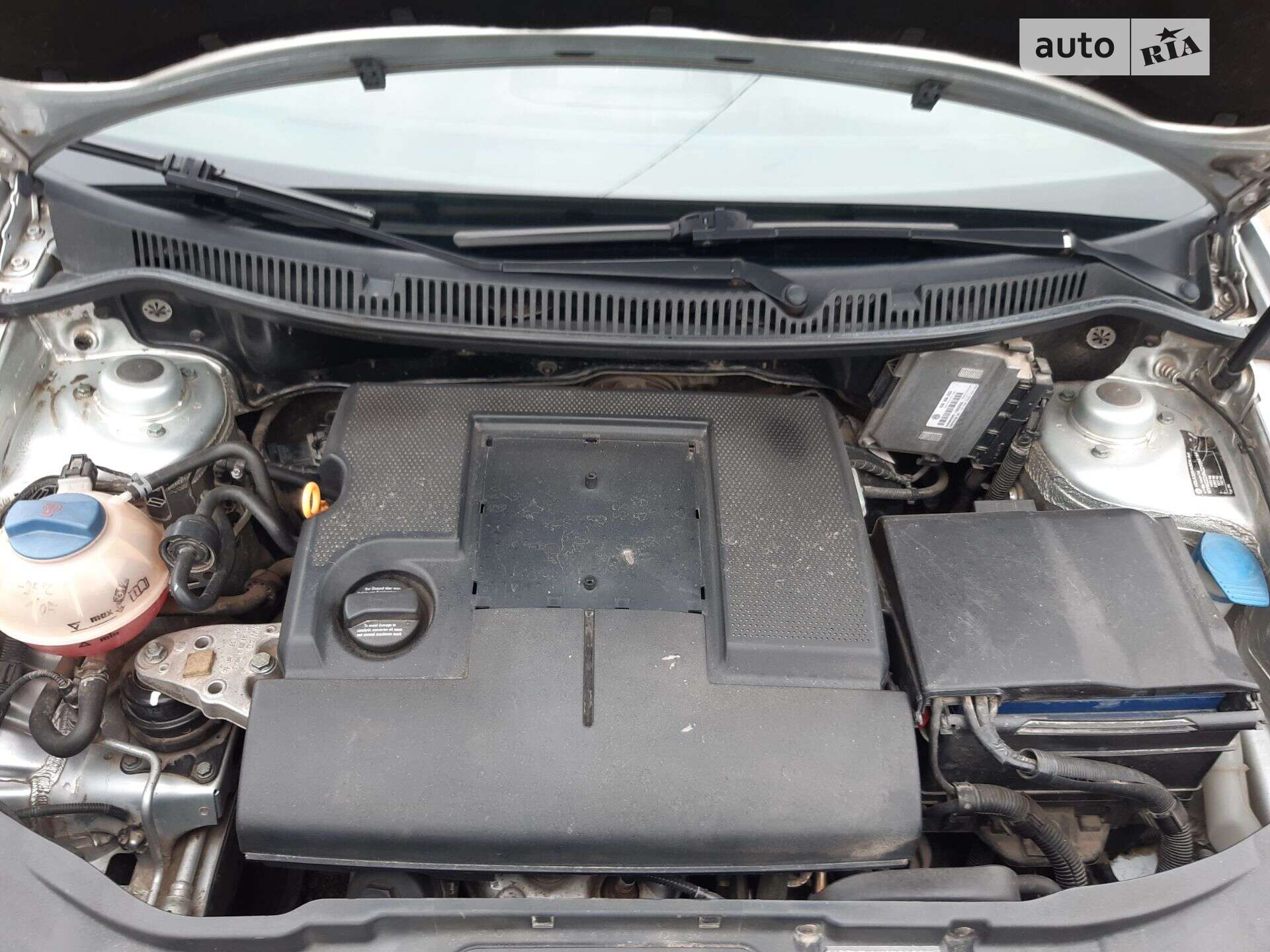 Volkswagen Polo 2002 VIN WVWZZZ9NZ2Y056184 фото оголошення 3 з 10