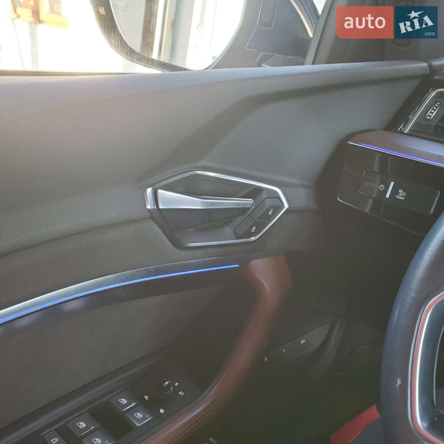 Audi e-tron 2019 VIN WA1VAAGE2KB025011 фото оголошення 108 з 150