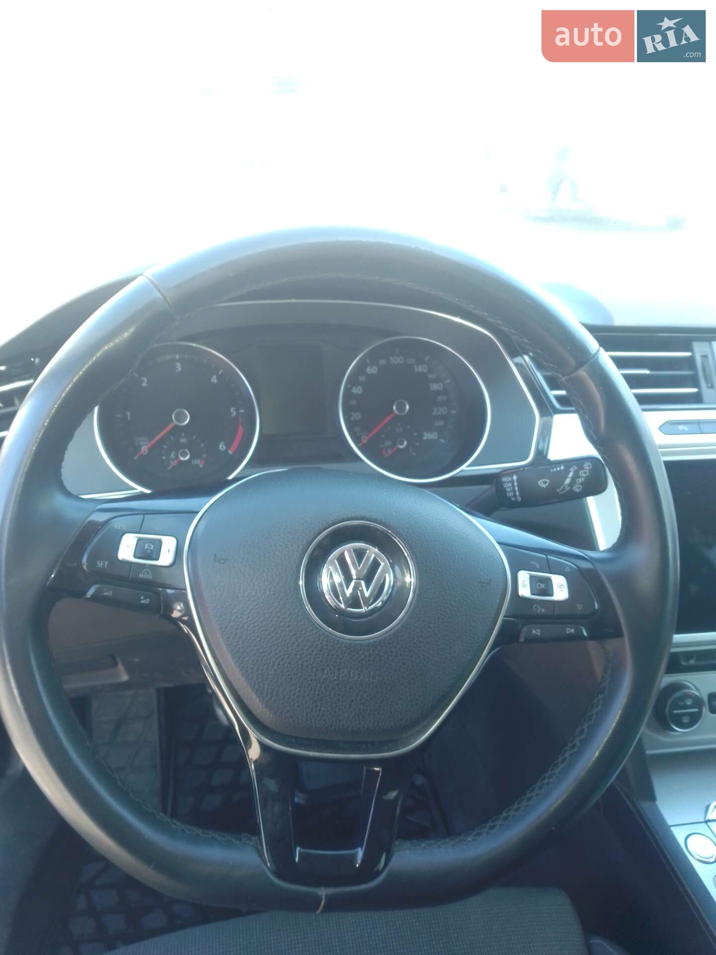 Volkswagen Passat 2017 VIN WVWZZZ3CZJE040155 фото оголошення 15 з 26