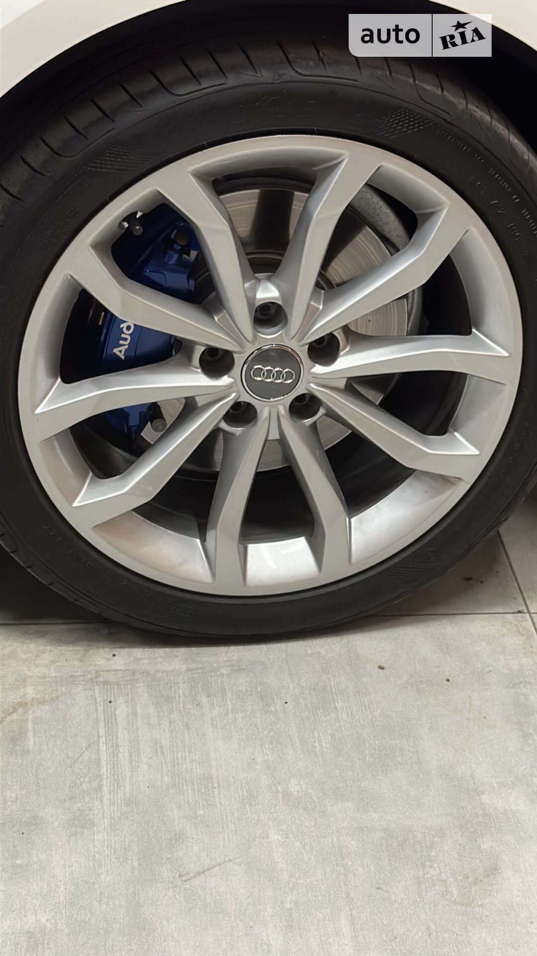 Audi A4 2017 VIN WAUZZZF49JA079107 фото оголошення 11 з 12