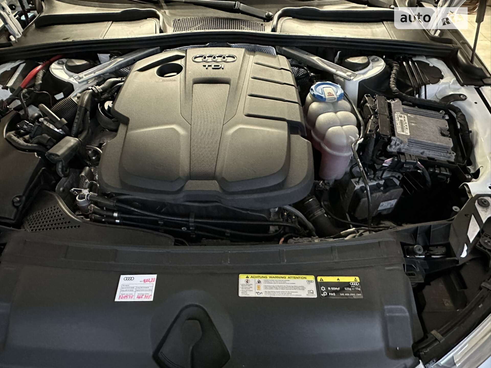 Audi A4 2017 VIN WAUZZZF49JA079107 фото оголошення 12 з 12