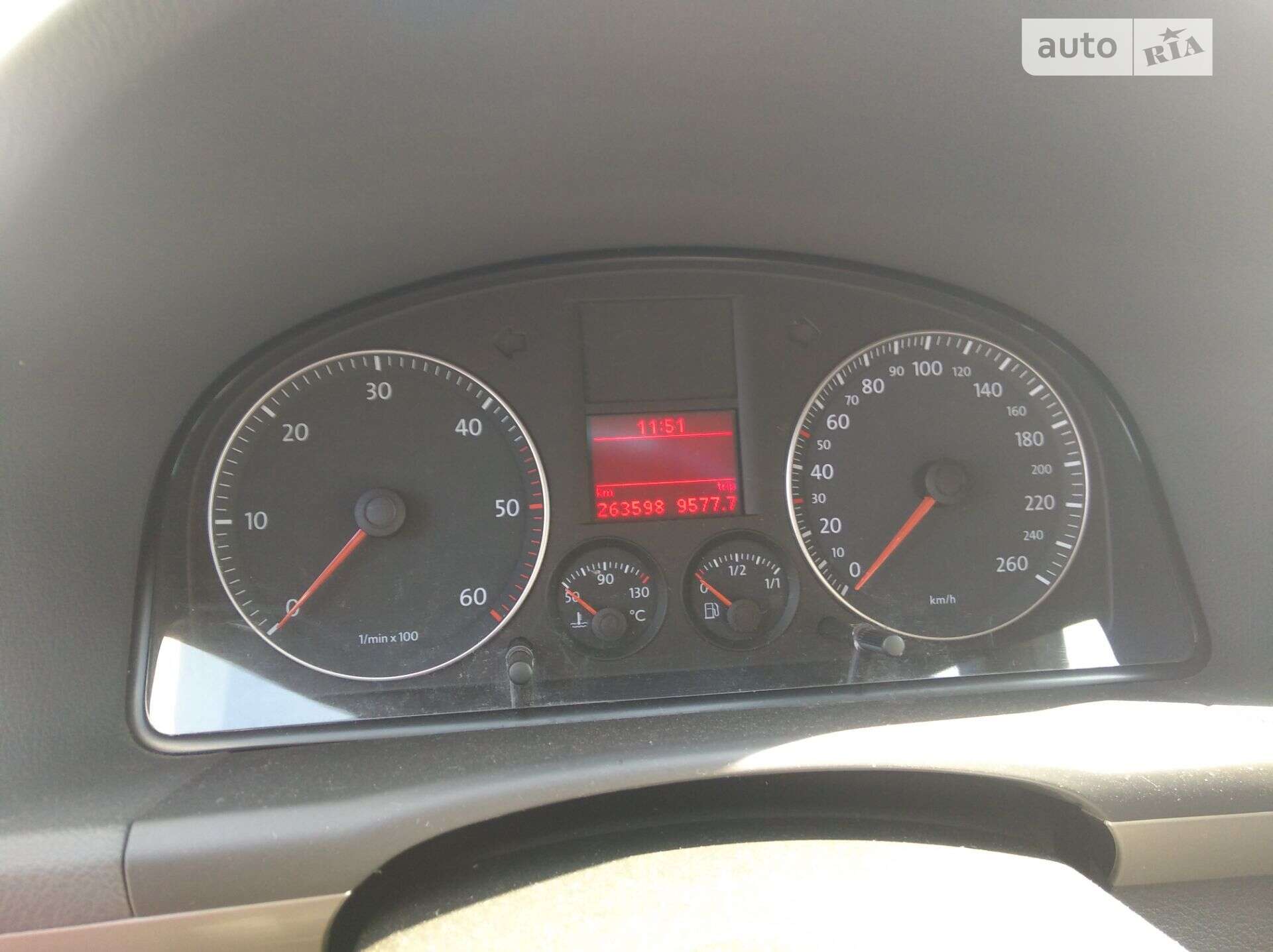Volkswagen Touran 2010 VIN WVGZZZ1TZAW108648 фото оголошення 10 з 14