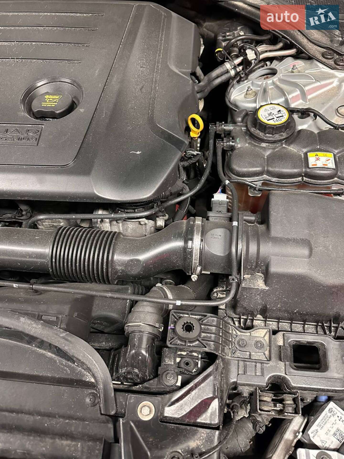 Jaguar XE 2016 VIN SAJAJ4BN4HA944389 фото оголошення 2 з 21