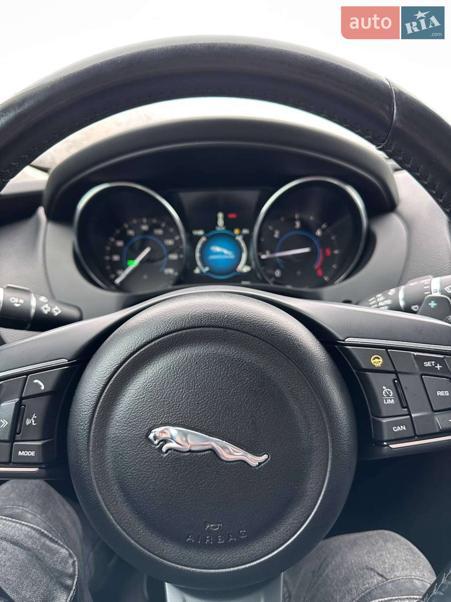 Jaguar XE 2016 VIN SAJAJ4BN4HA944389 фото оголошення 4 з 21