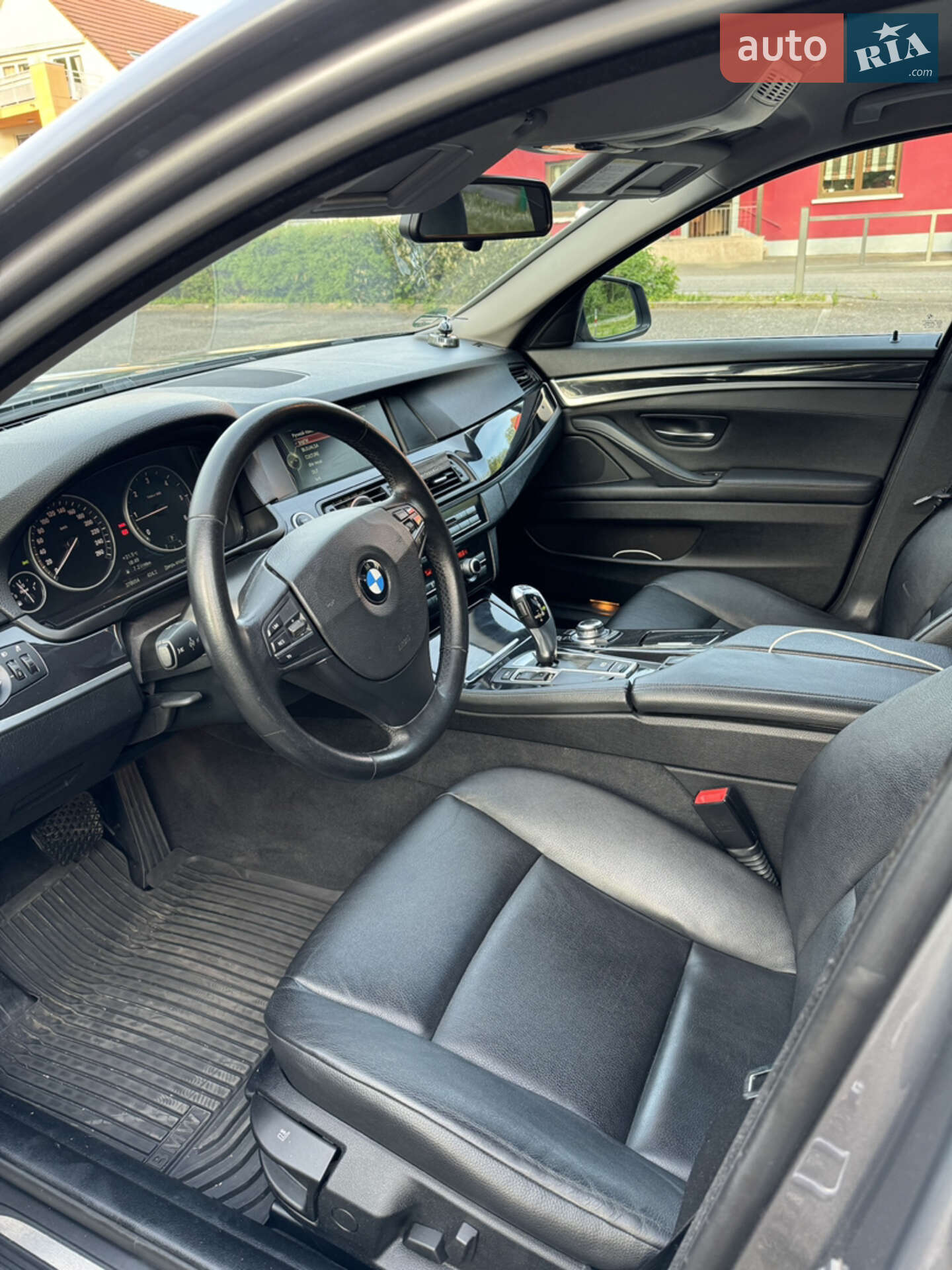 BMW 5 Series 2013 VIN WBAMX11020DY15940 фото оголошення 25 з 27