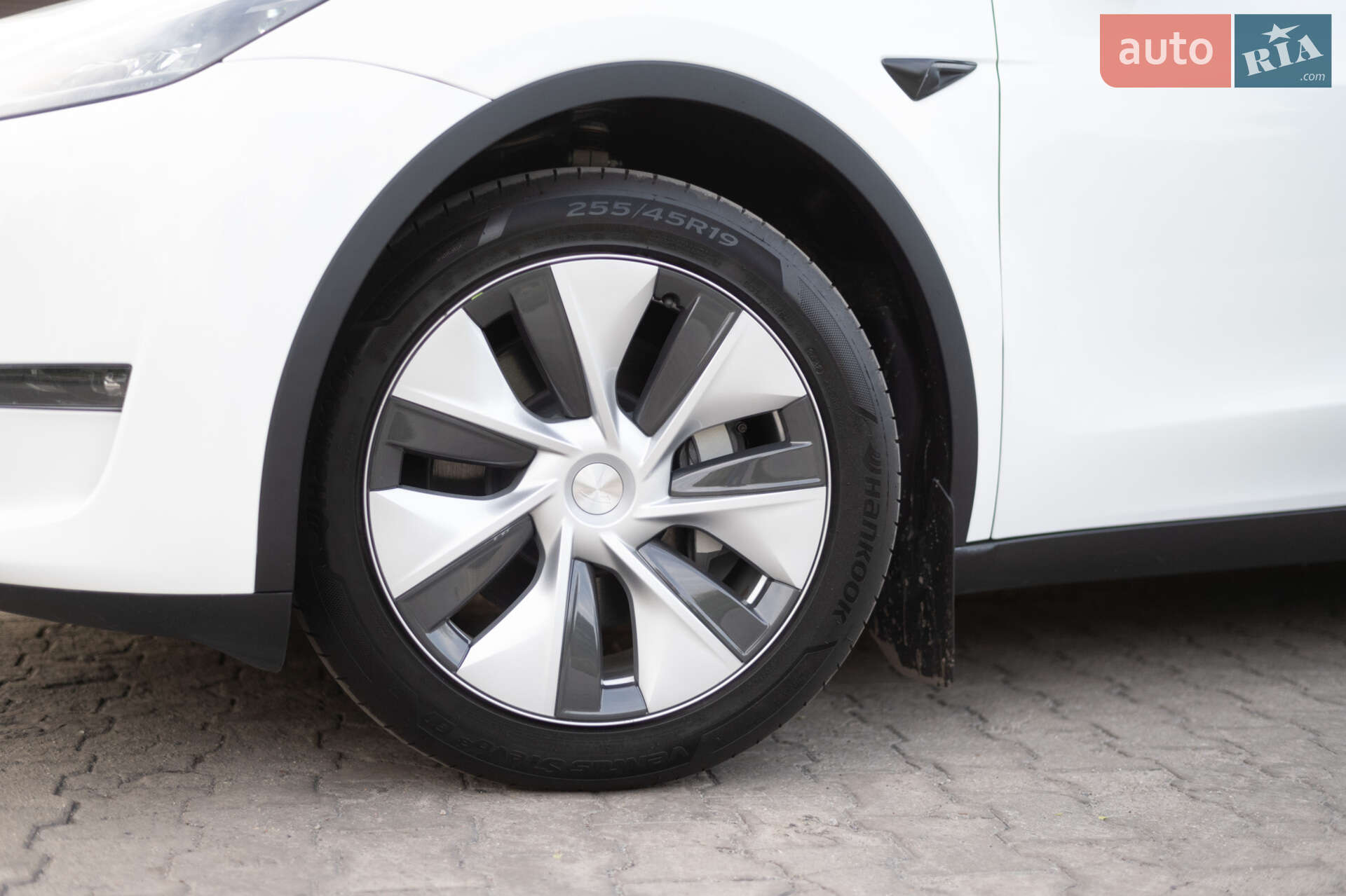 Tesla Model Y 2023 VIN XP7YGCEK7PB193669 фото оголошення 17 з 58