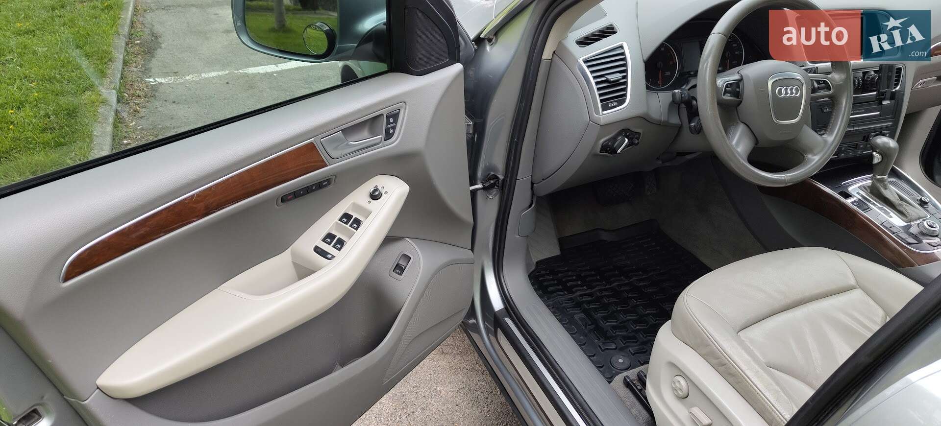 Audi Q5 2011 VIN WA1LFAFP3BA102258 фото оголошення 6 з 16