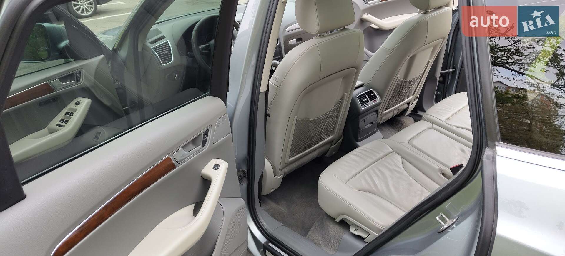 Audi Q5 2011 VIN WA1LFAFP3BA102258 фото оголошення 9 з 16
