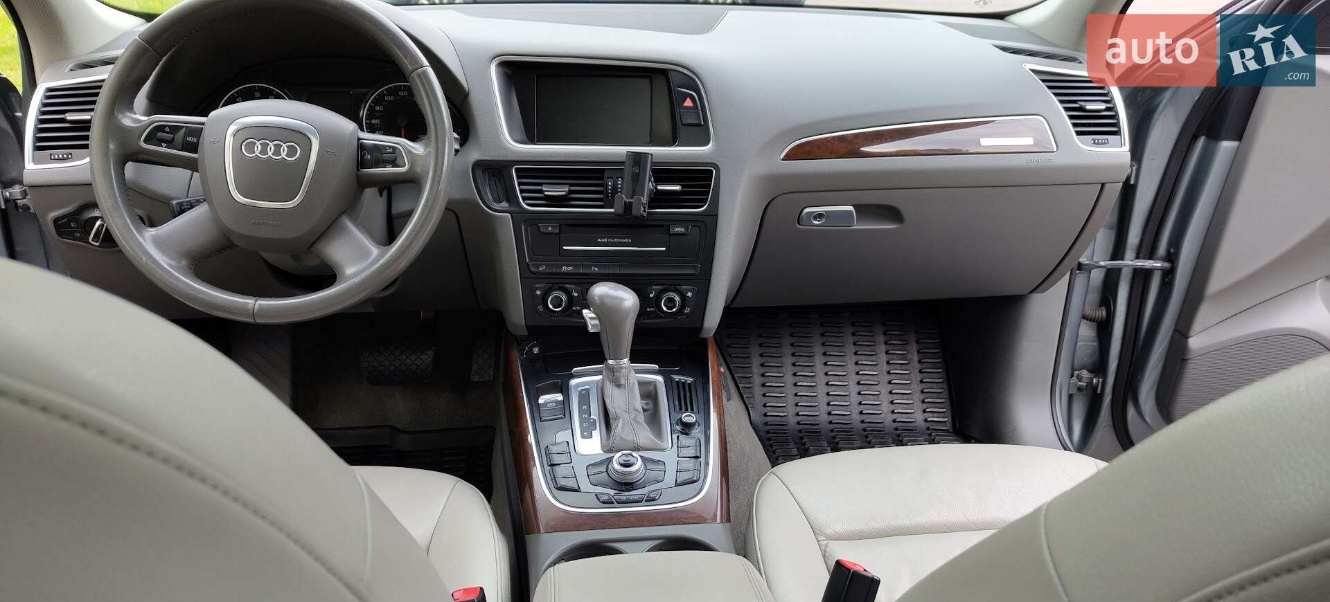 Audi Q5 2011 VIN WA1LFAFP3BA102258 фото оголошення 10 з 16