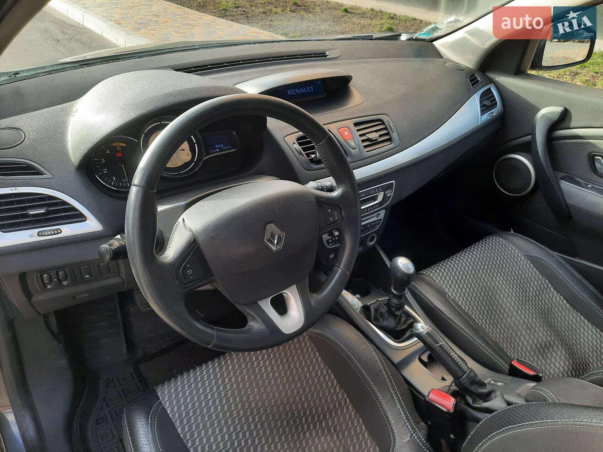 Renault Megane 2009 VIN VF1BZ0B0641302320 фото оголошення 3 з 9