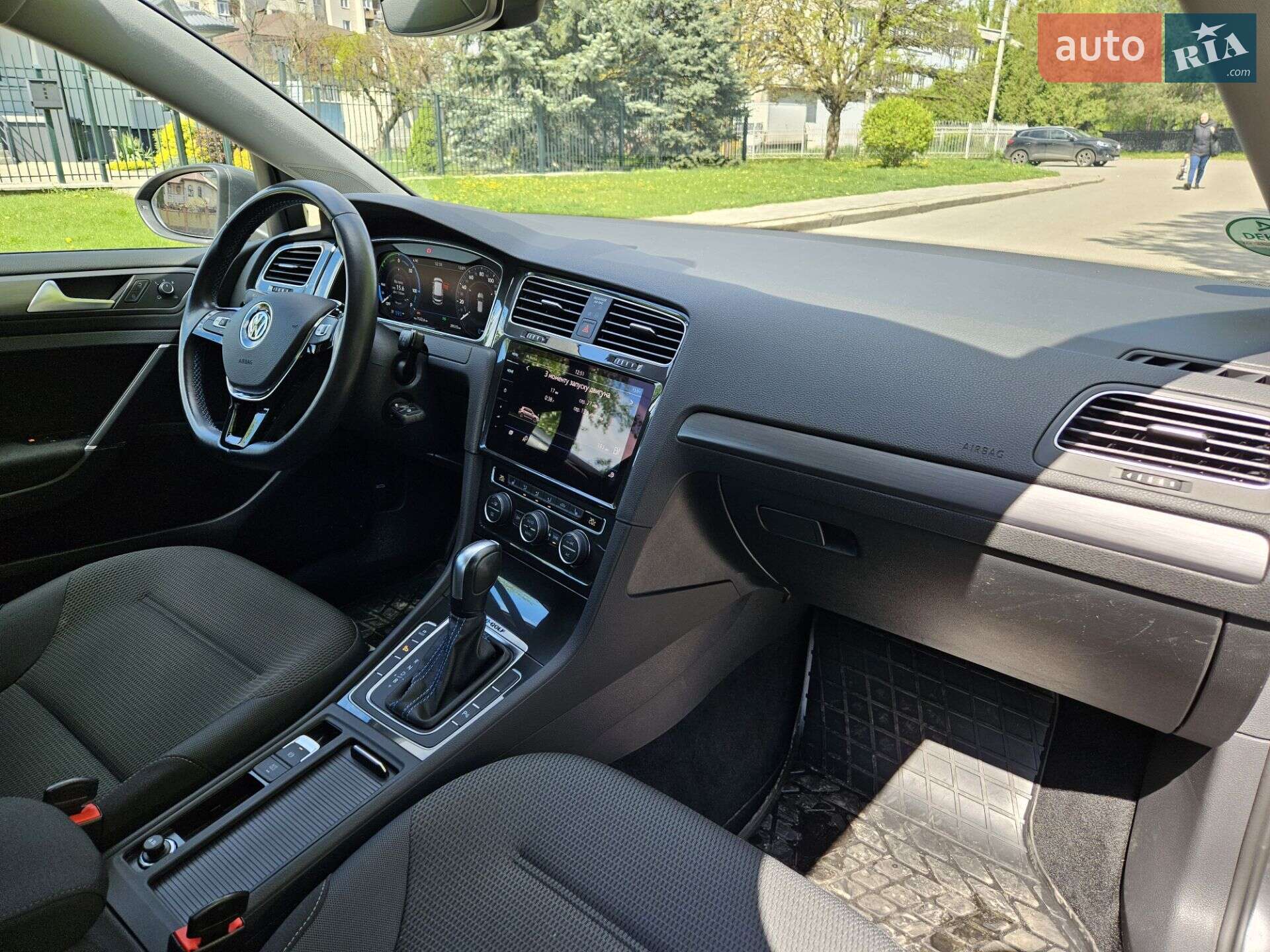 Volkswagen e-Golf 2020 VIN WVWZZZAUZL8908814 фото оголошення 16 з 27