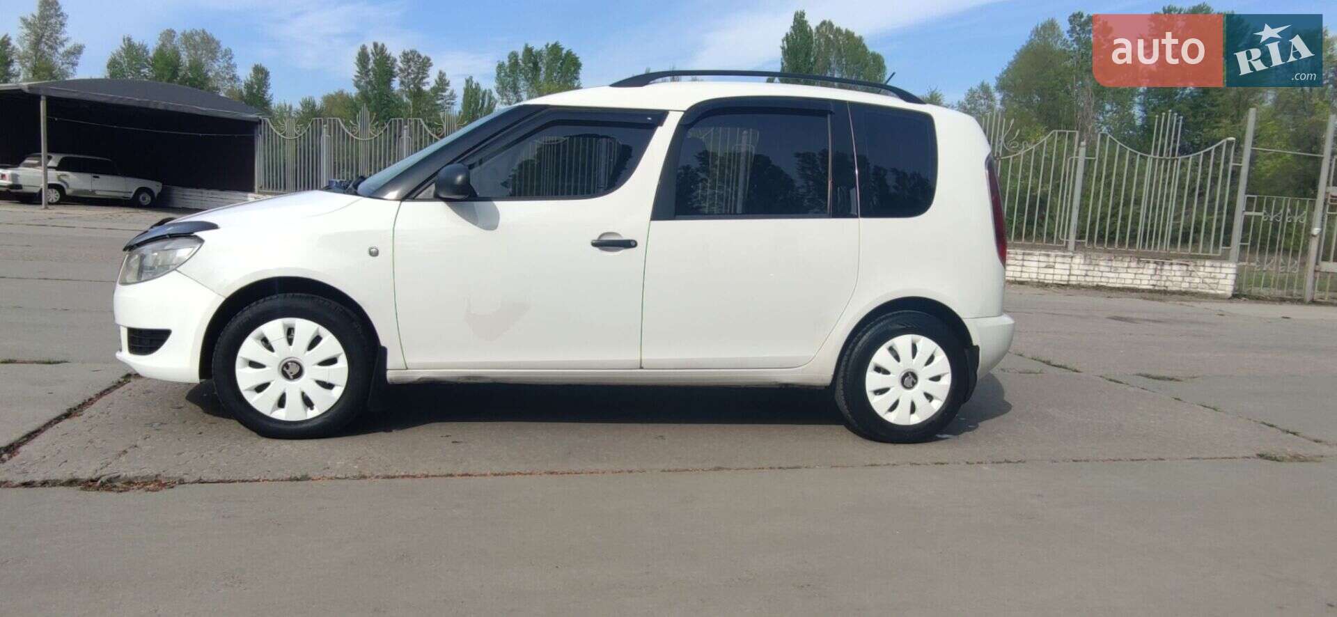 Skoda Roomster 2014 VIN TMBNK25J0E5036066 фото оголошення 2 з 10