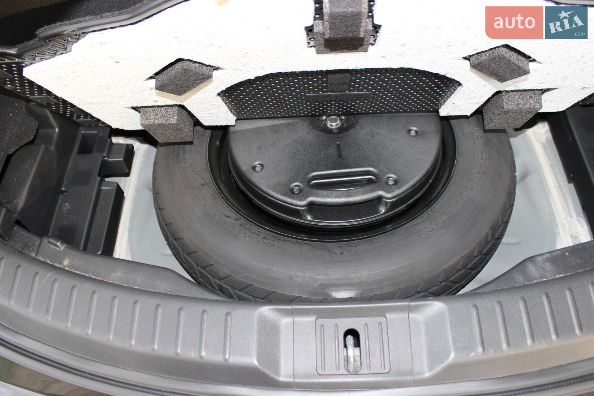 Mazda CX-9 2020 VIN JM3TCBDY4L0414944 фото оголошення 4 з 48