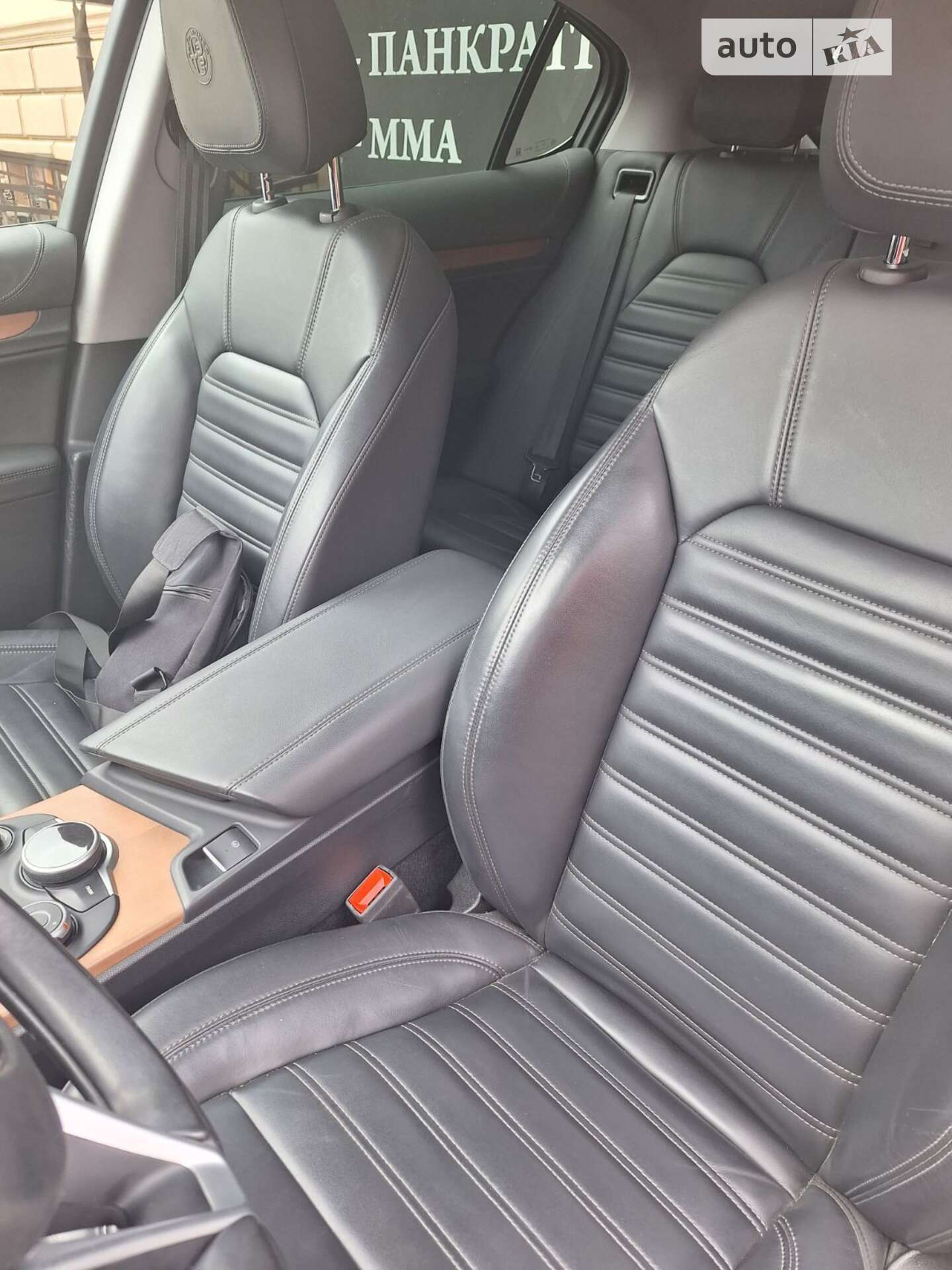 Alfa Romeo Stelvio 2018 VIN ZASPAKBN4K7C38841 фото оголошення 19 з 39