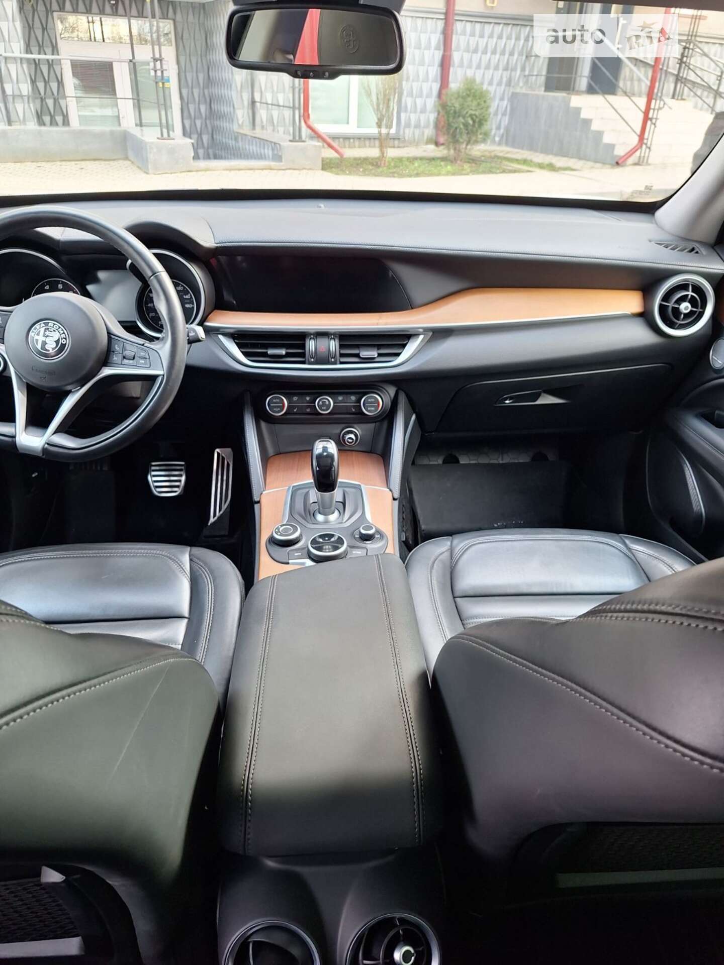 Alfa Romeo Stelvio 2018 VIN ZASPAKBN4K7C38841 фото оголошення 32 з 39