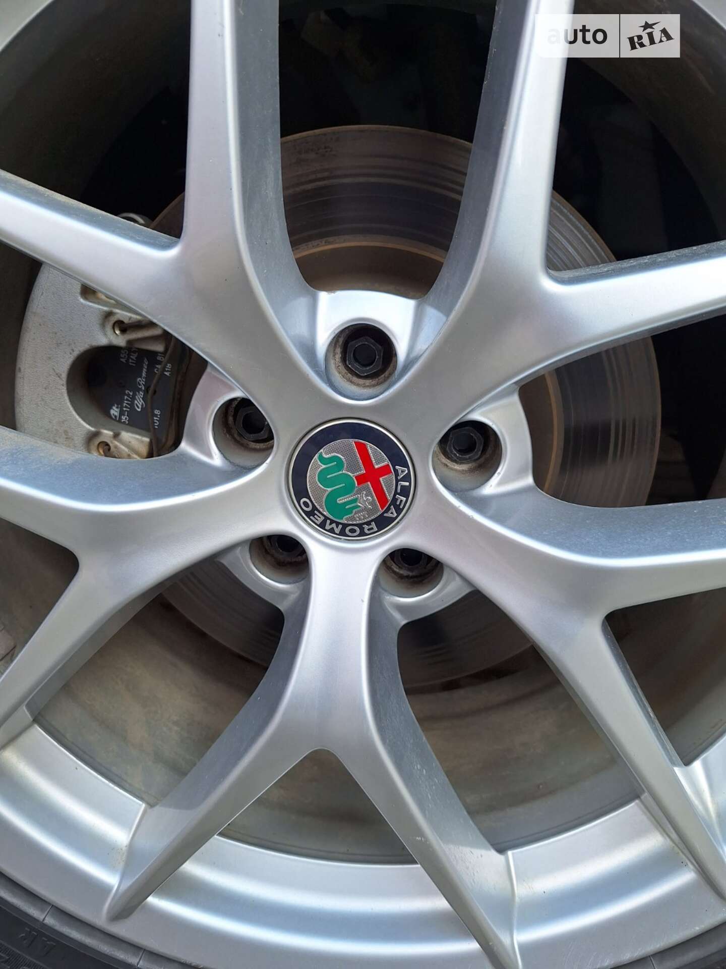 Alfa Romeo Stelvio 2018 VIN ZASPAKBN4K7C38841 фото оголошення 34 з 39