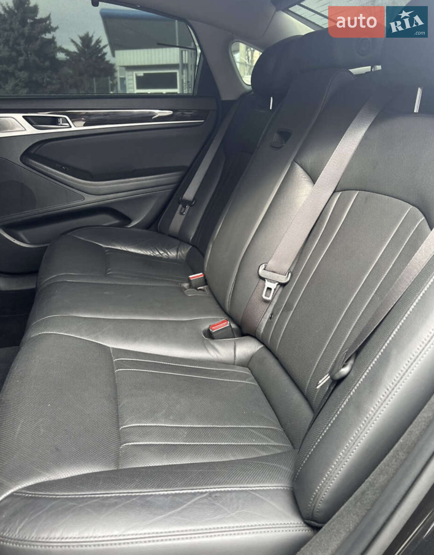 Hyundai Genesis 2017 VIN KMHGN411DHU232690 фото оголошення 21 з 24