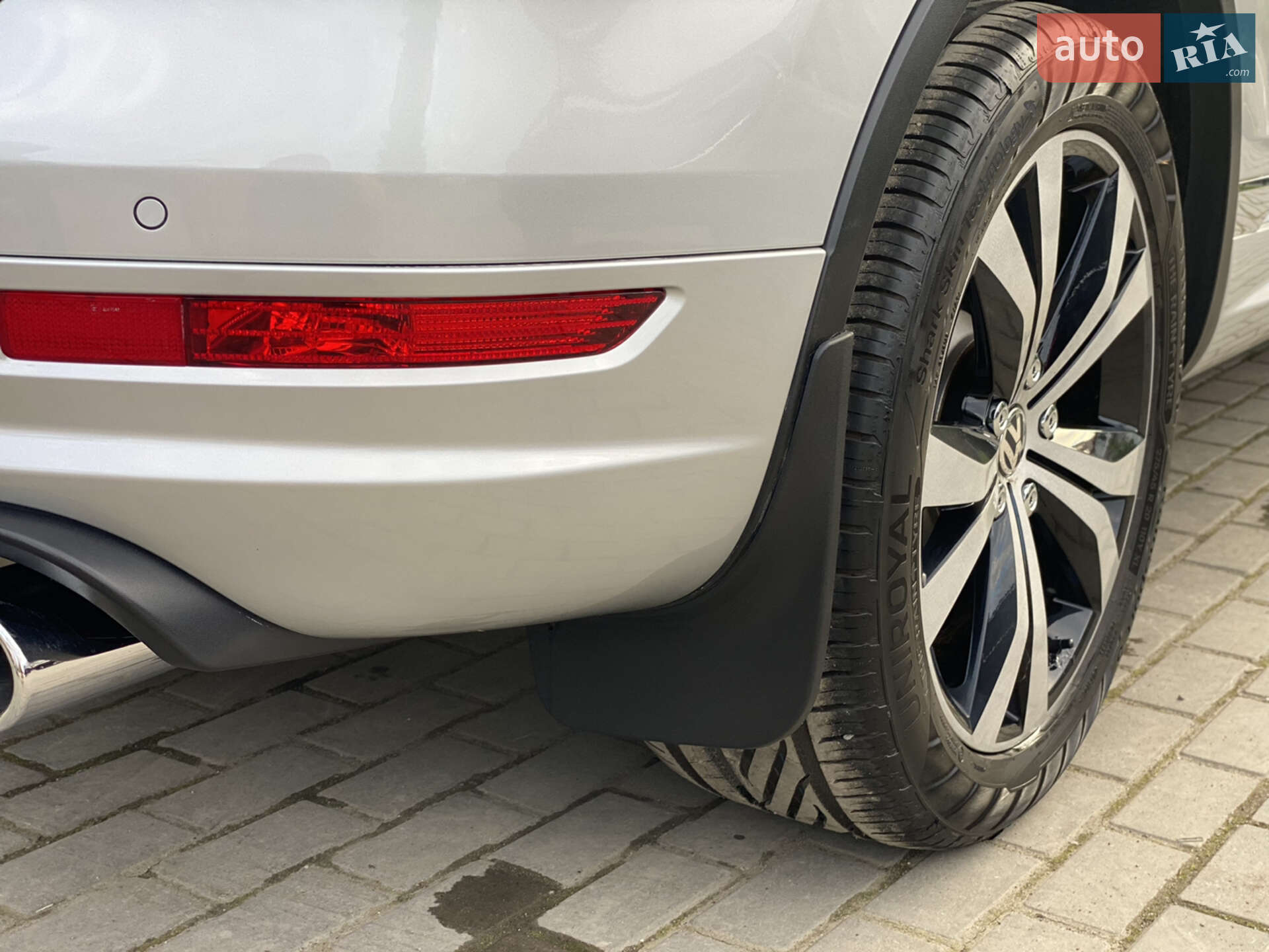 Volkswagen Touareg 2012 VIN WVGZZZ7PZCD057859 фото оголошення 11 з 56