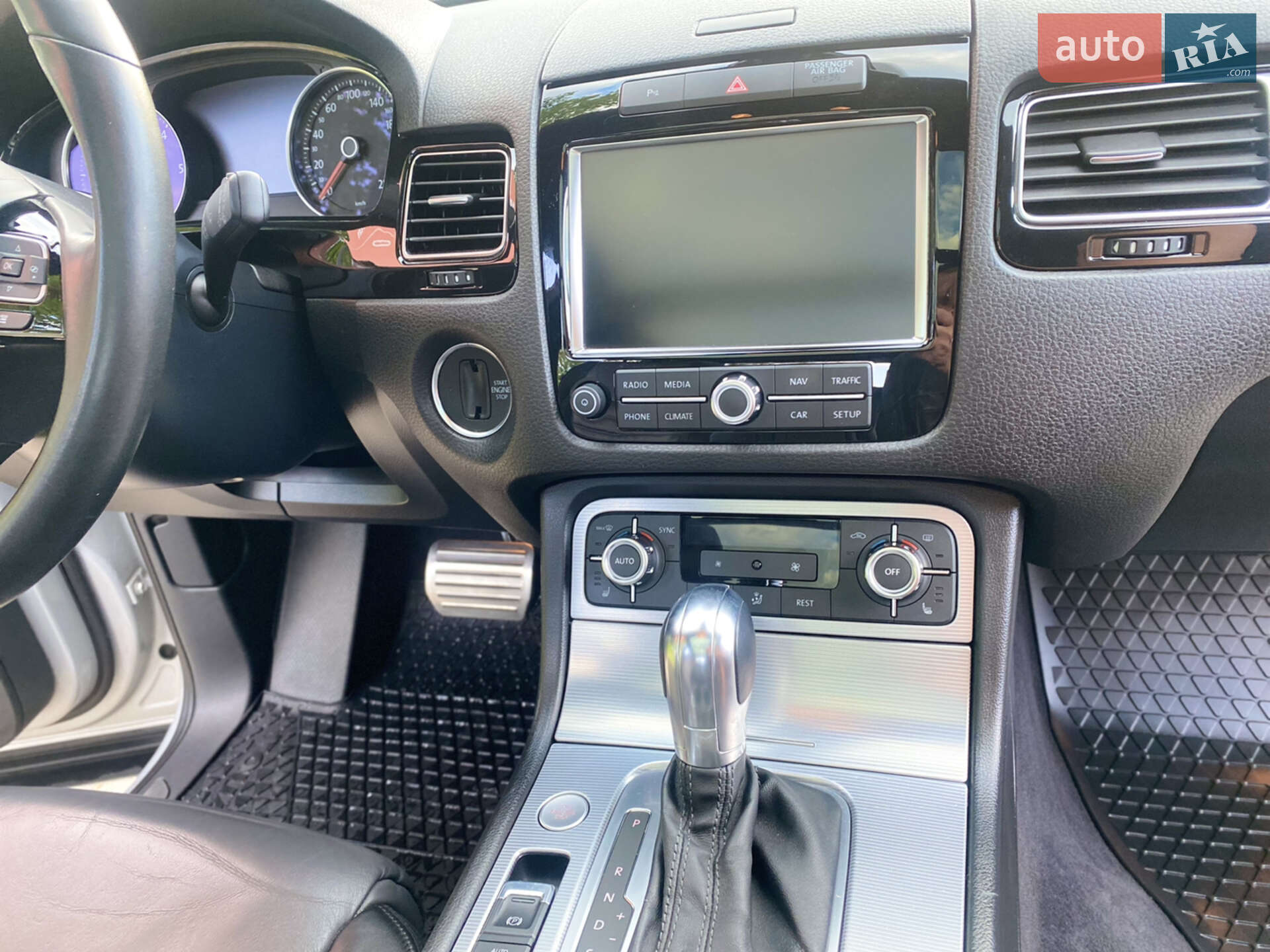 Volkswagen Touareg 2012 VIN WVGZZZ7PZCD057859 фото оголошення 36 з 56
