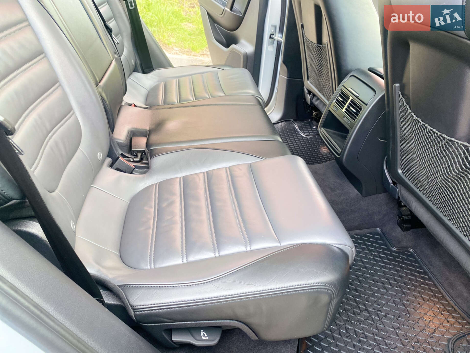 Volkswagen Touareg 2012 VIN WVGZZZ7PZCD057859 фото оголошення 38 з 56