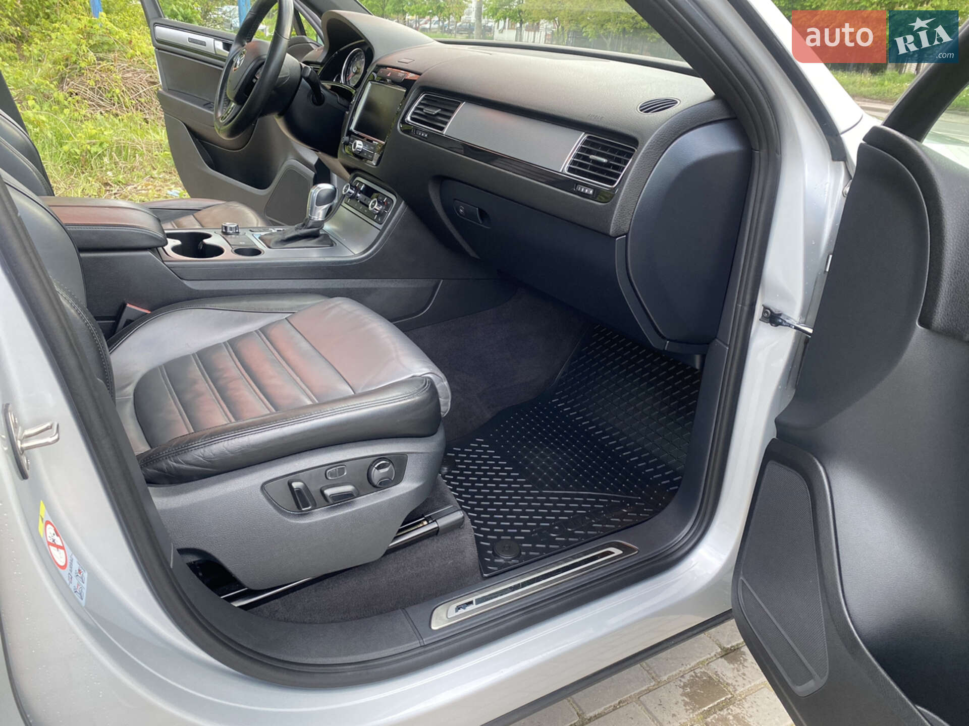 Volkswagen Touareg 2012 VIN WVGZZZ7PZCD057859 фото оголошення 39 з 56