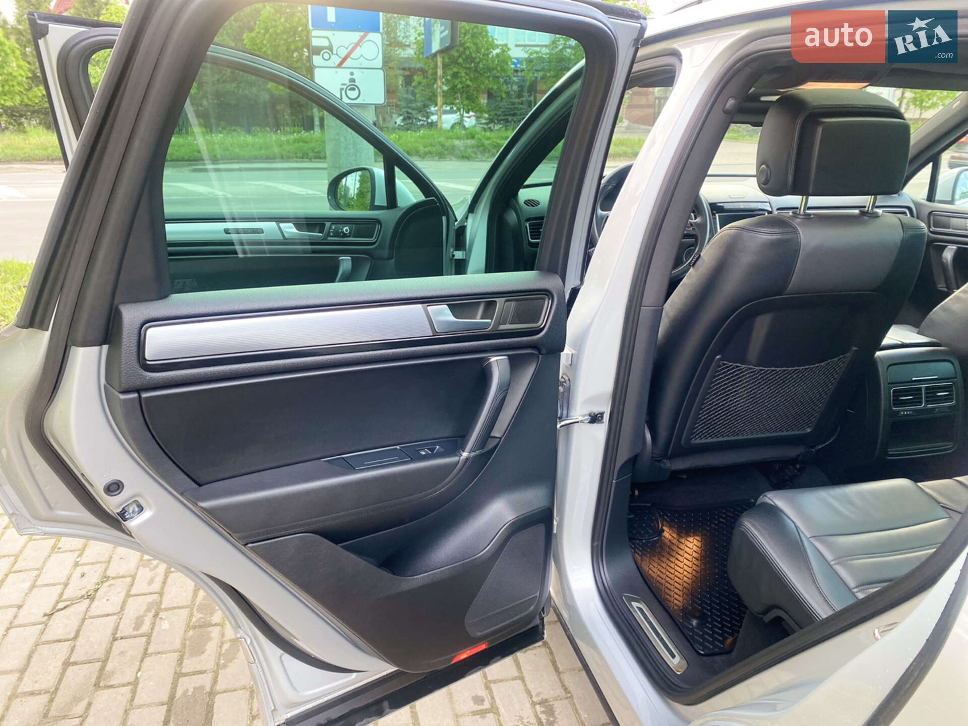 Volkswagen Touareg 2012 VIN WVGZZZ7PZCD057859 фото оголошення 48 з 56